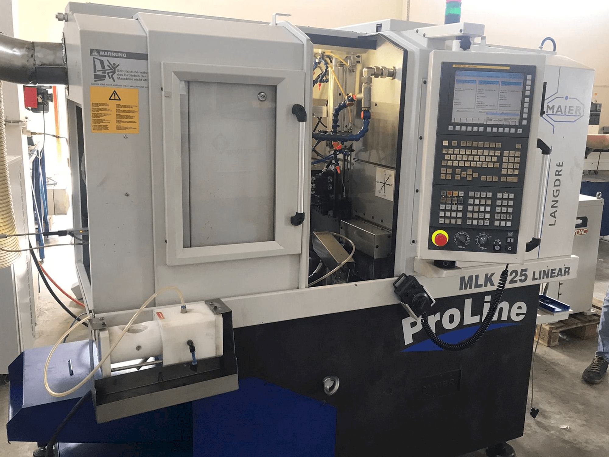 Front view of Maier MLK 125 Linear machine