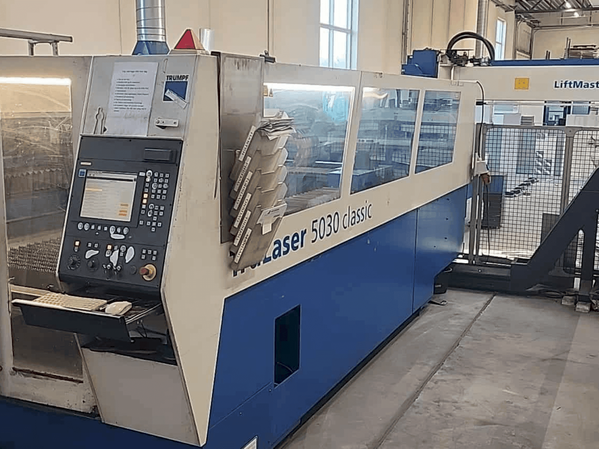 MACHINE_IMG_ALT_FRONT_VIEW