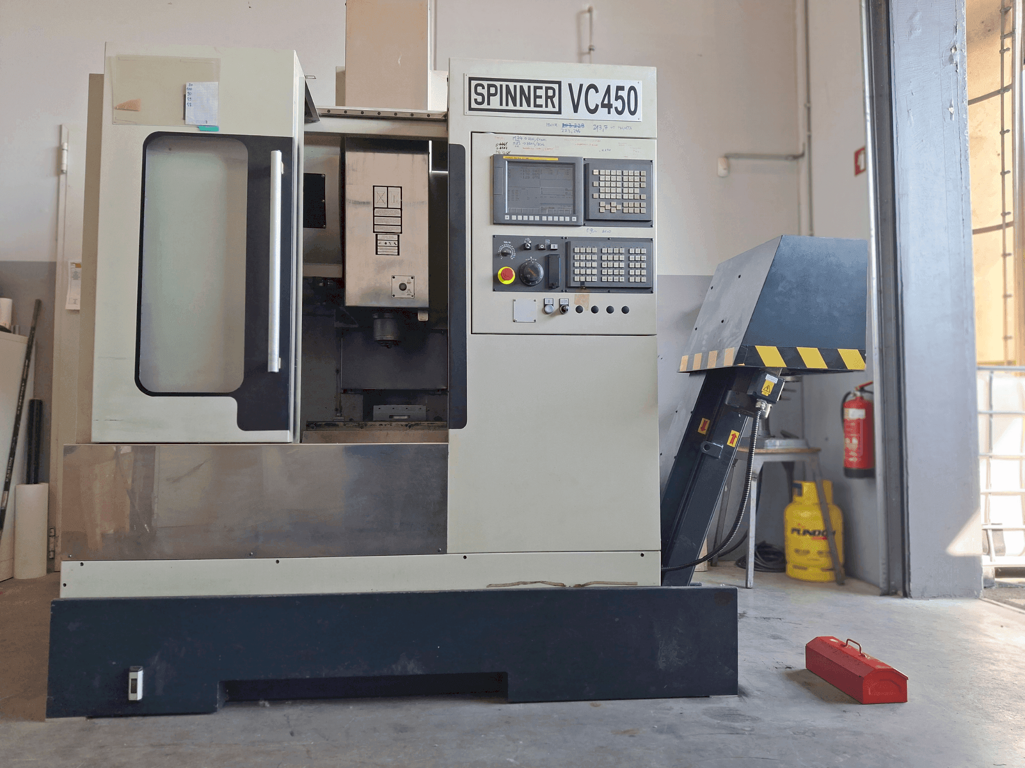 MACHINE_IMG_ALT_FRONT_VIEW