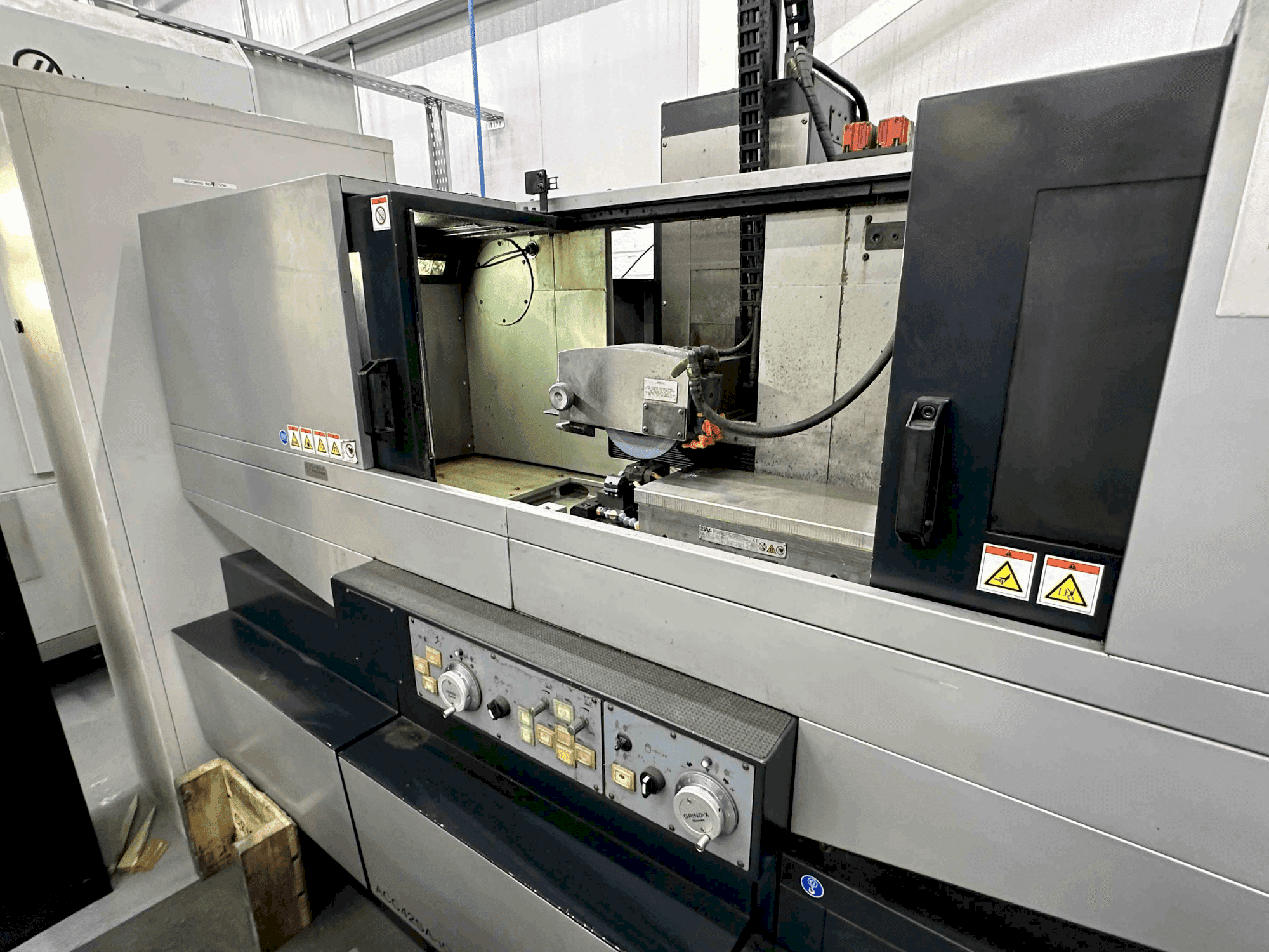 MACHINE_IMG_ALT_FRONT_VIEW