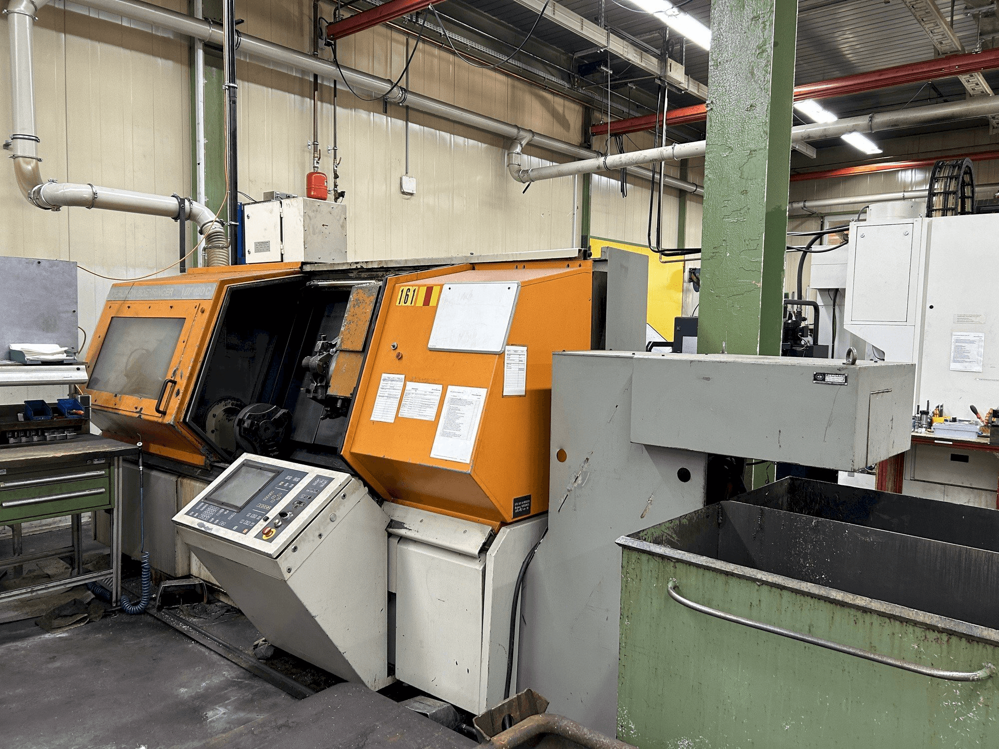 Right view of BOEHRINGER VDF 180 C-U machine