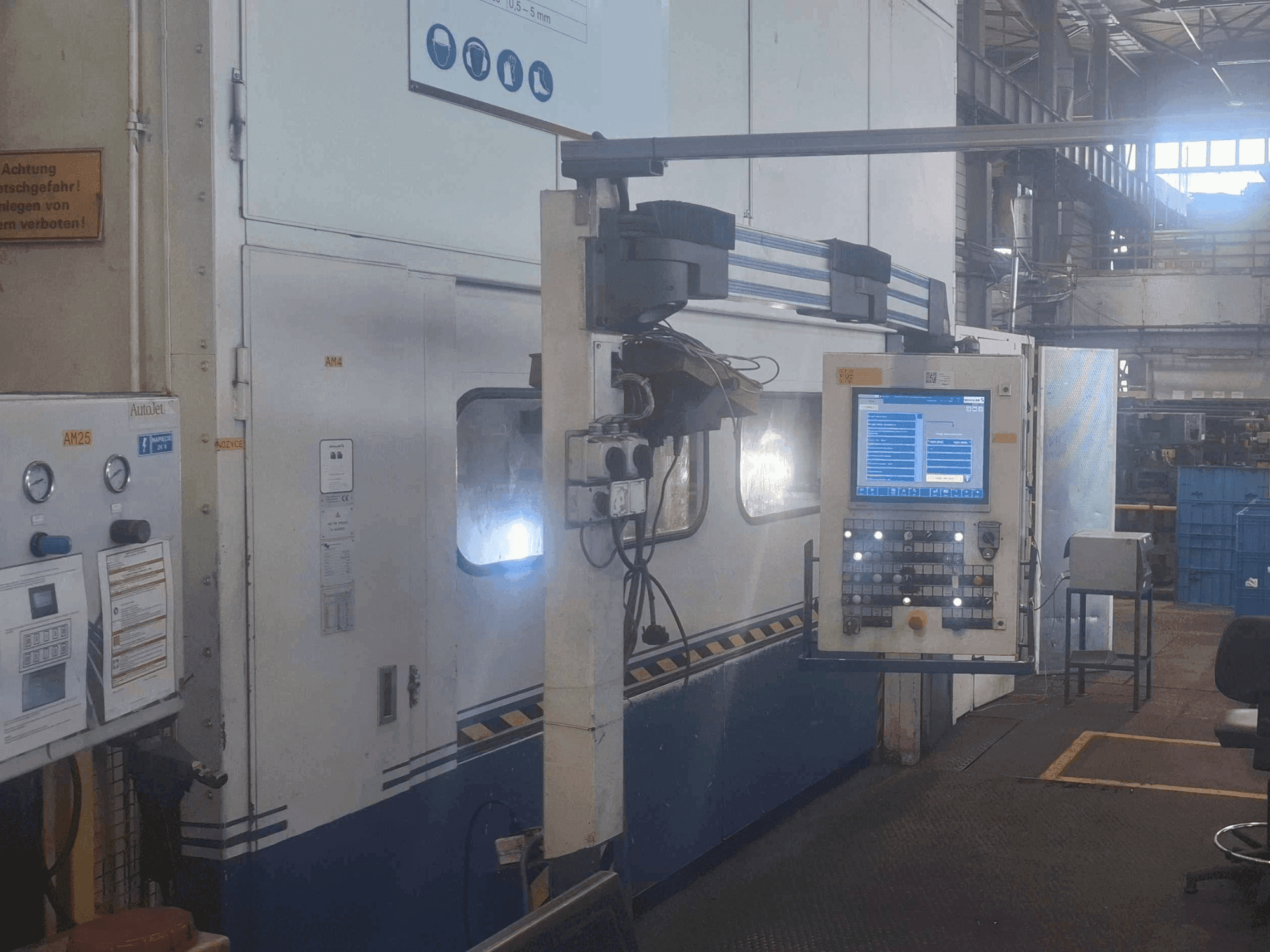 MACHINE_IMG_ALT_FRONT_VIEW