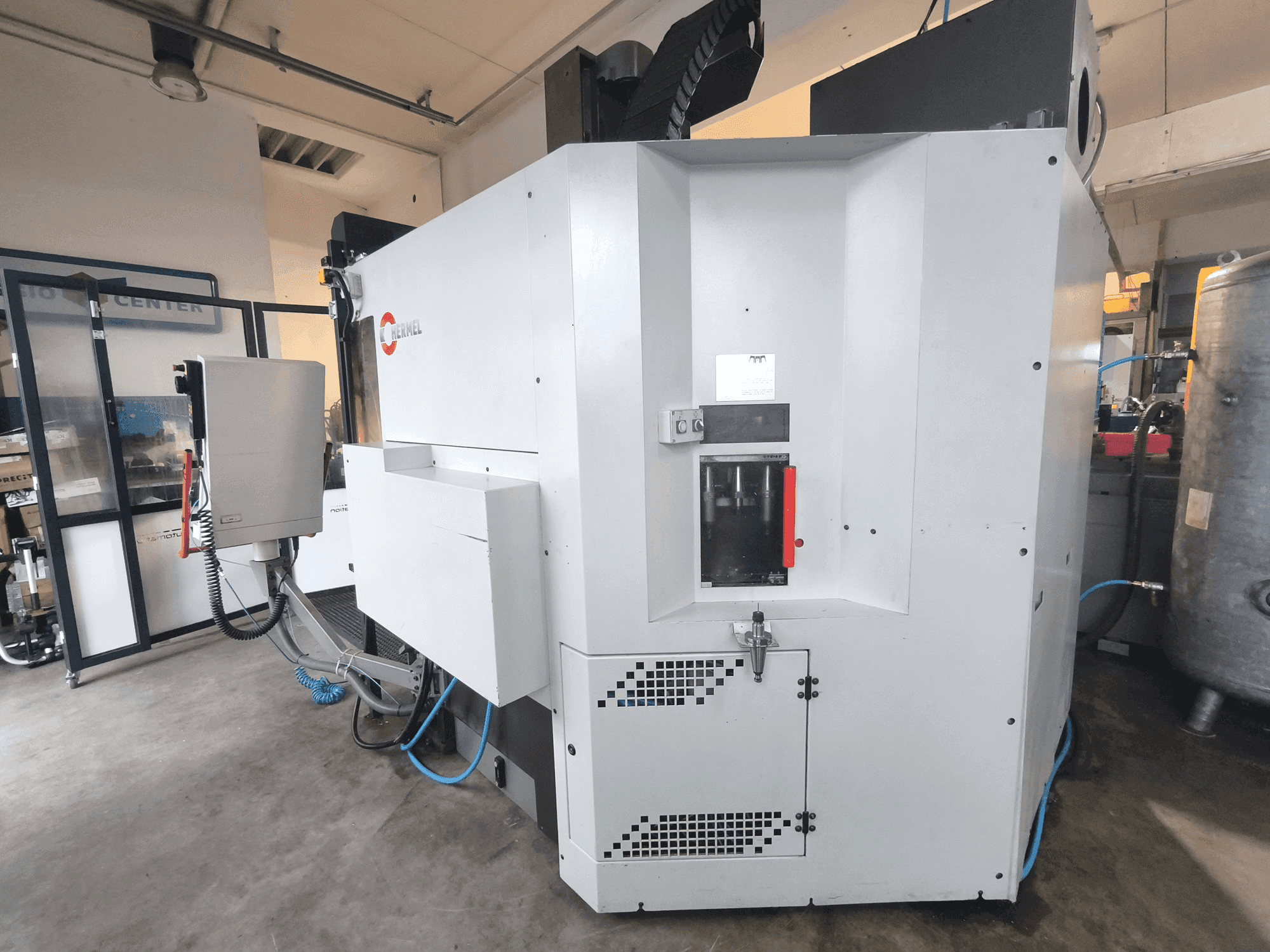 MACHINE_IMG_ALT_FRONT_VIEW