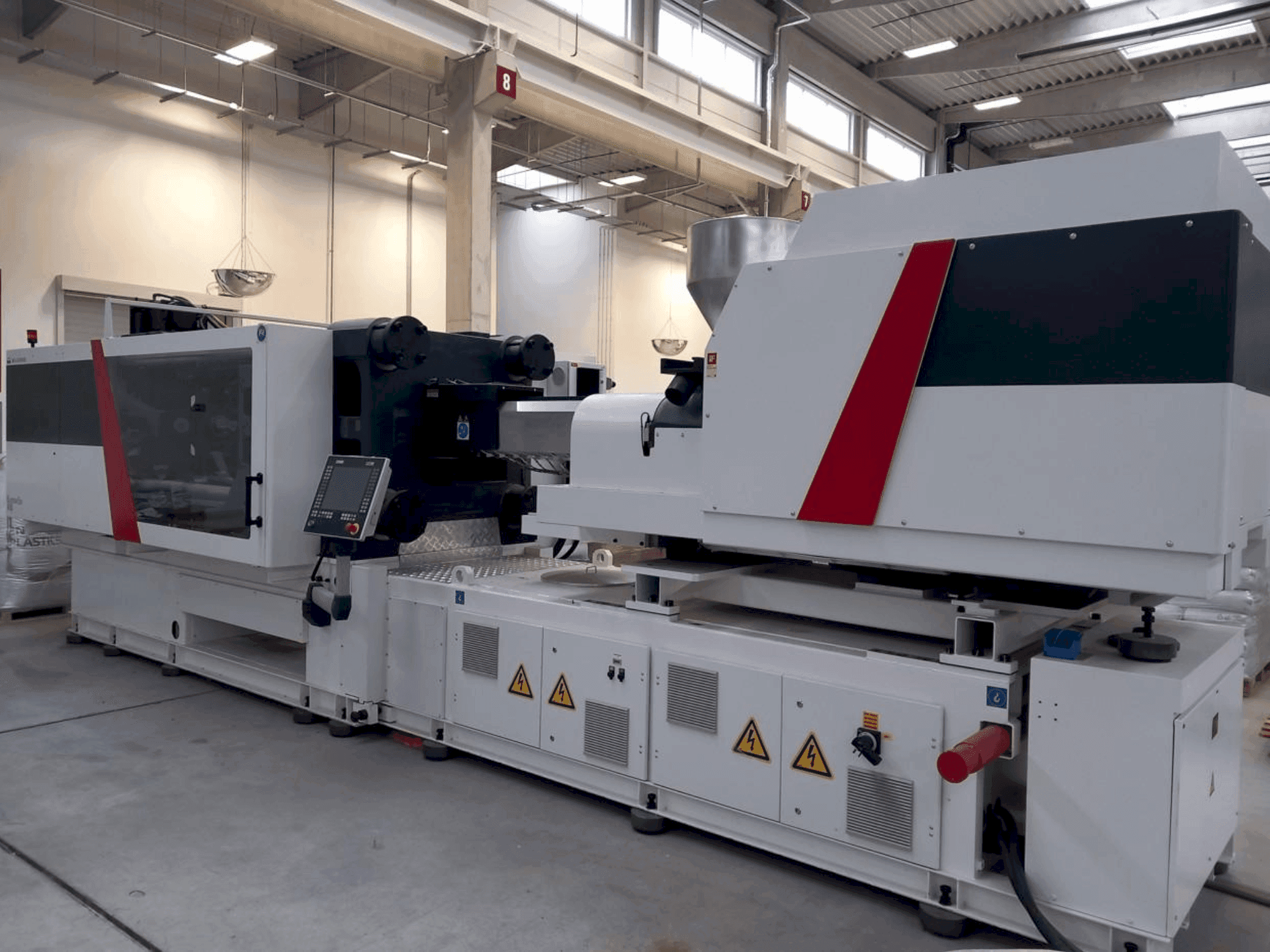 MACHINE_IMG_ALT_FRONT_VIEW