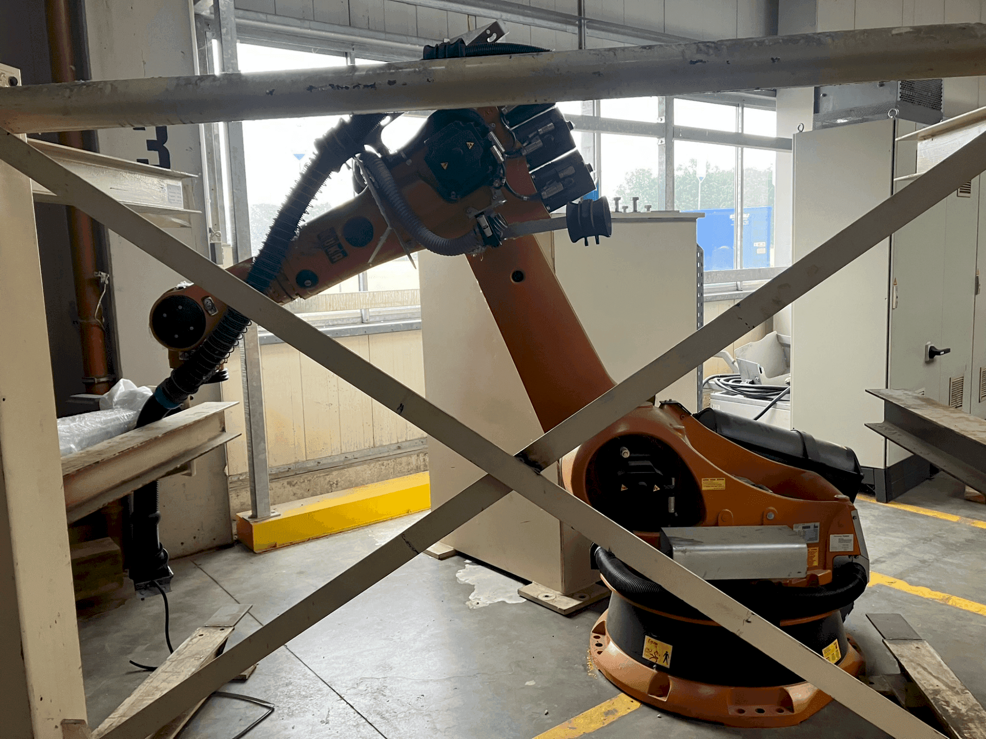 MACHINE_IMG_ALT_FRONT_VIEW