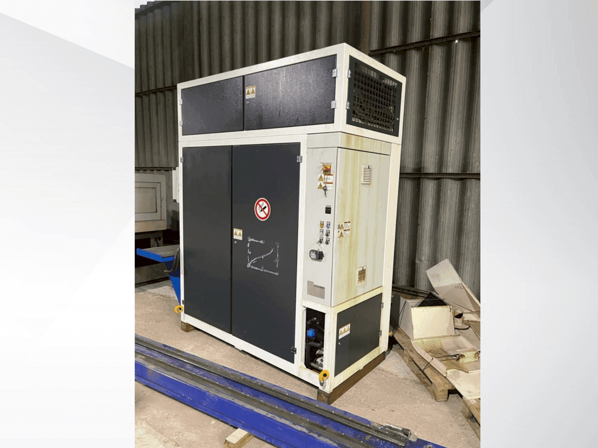 MACHINE_IMG_ALT_FRONT_VIEW