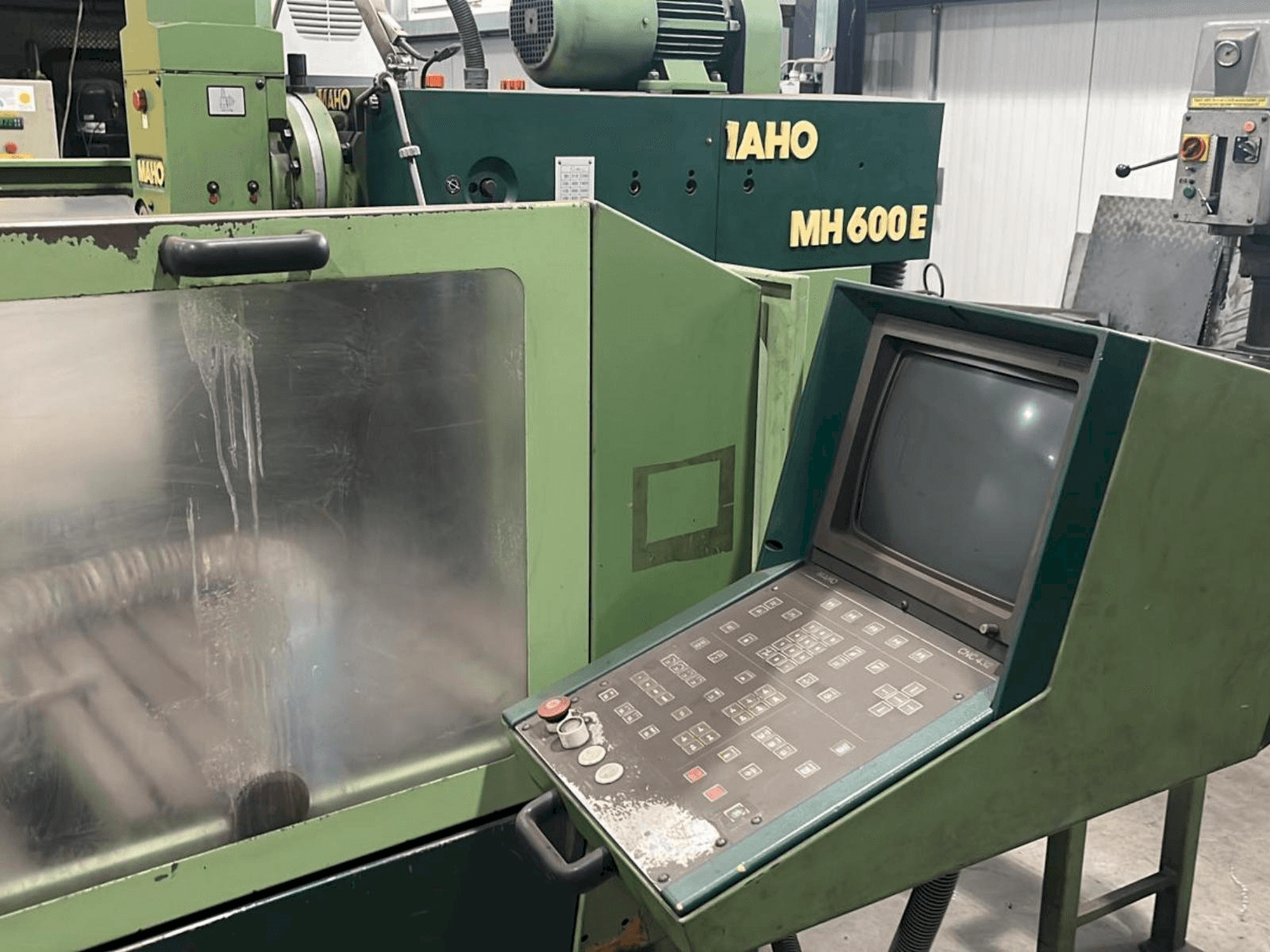 MACHINE_IMG_ALT_FRONT_VIEW