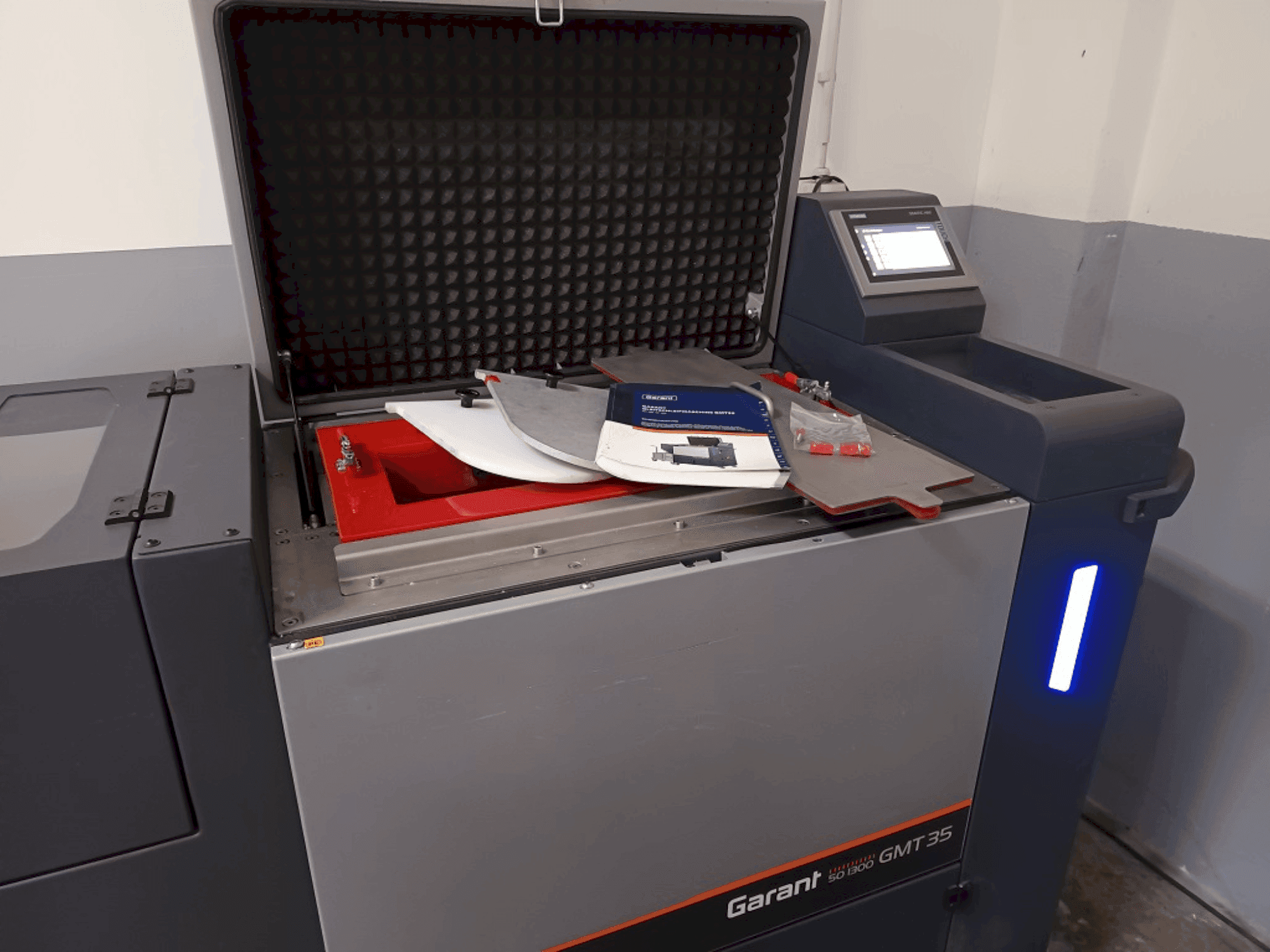 MACHINE_IMG_ALT_FRONT_VIEW