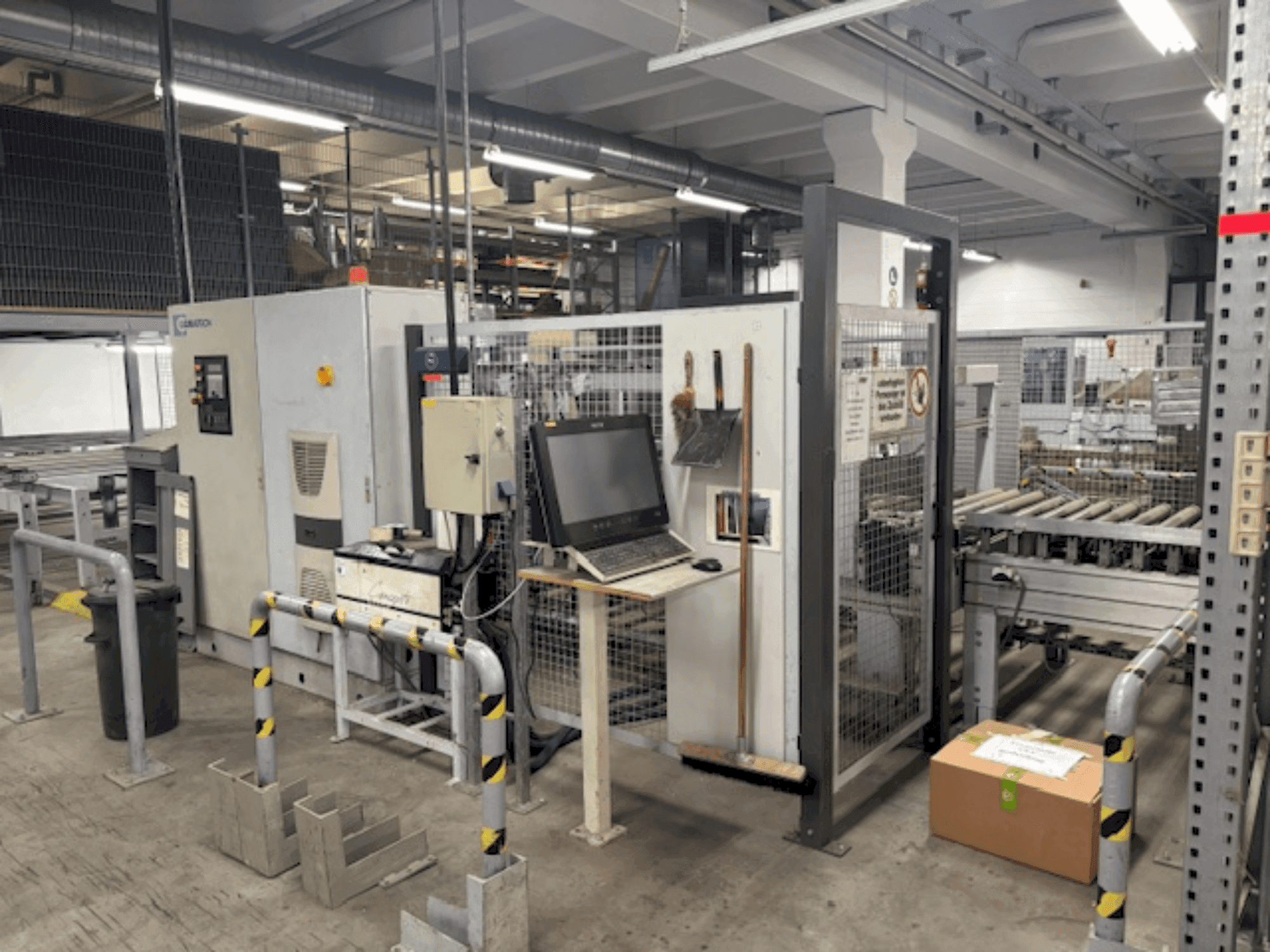 MACHINE_IMG_ALT_FRONT_VIEW