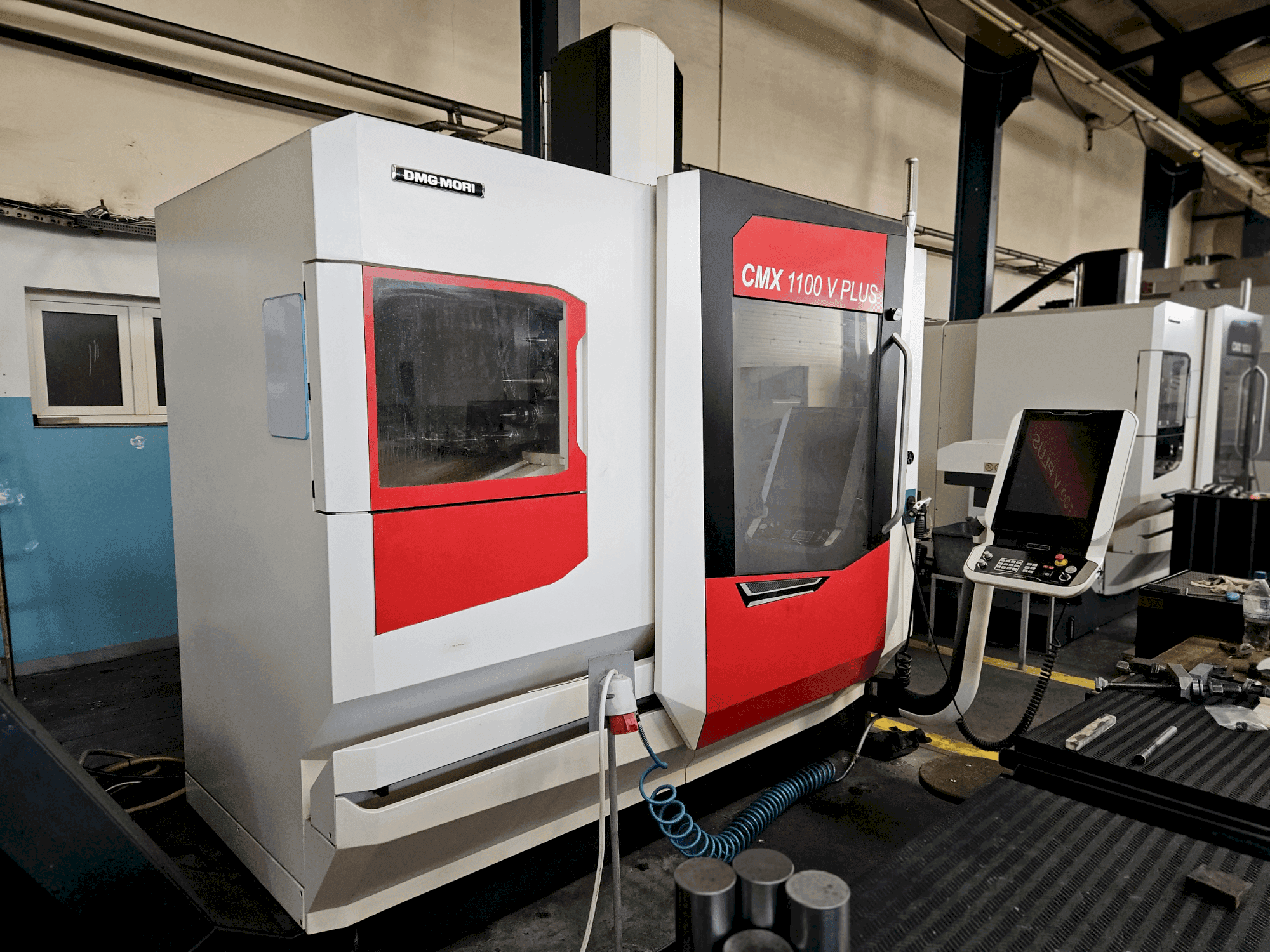 MACHINE_IMG_ALT_FRONT_VIEW