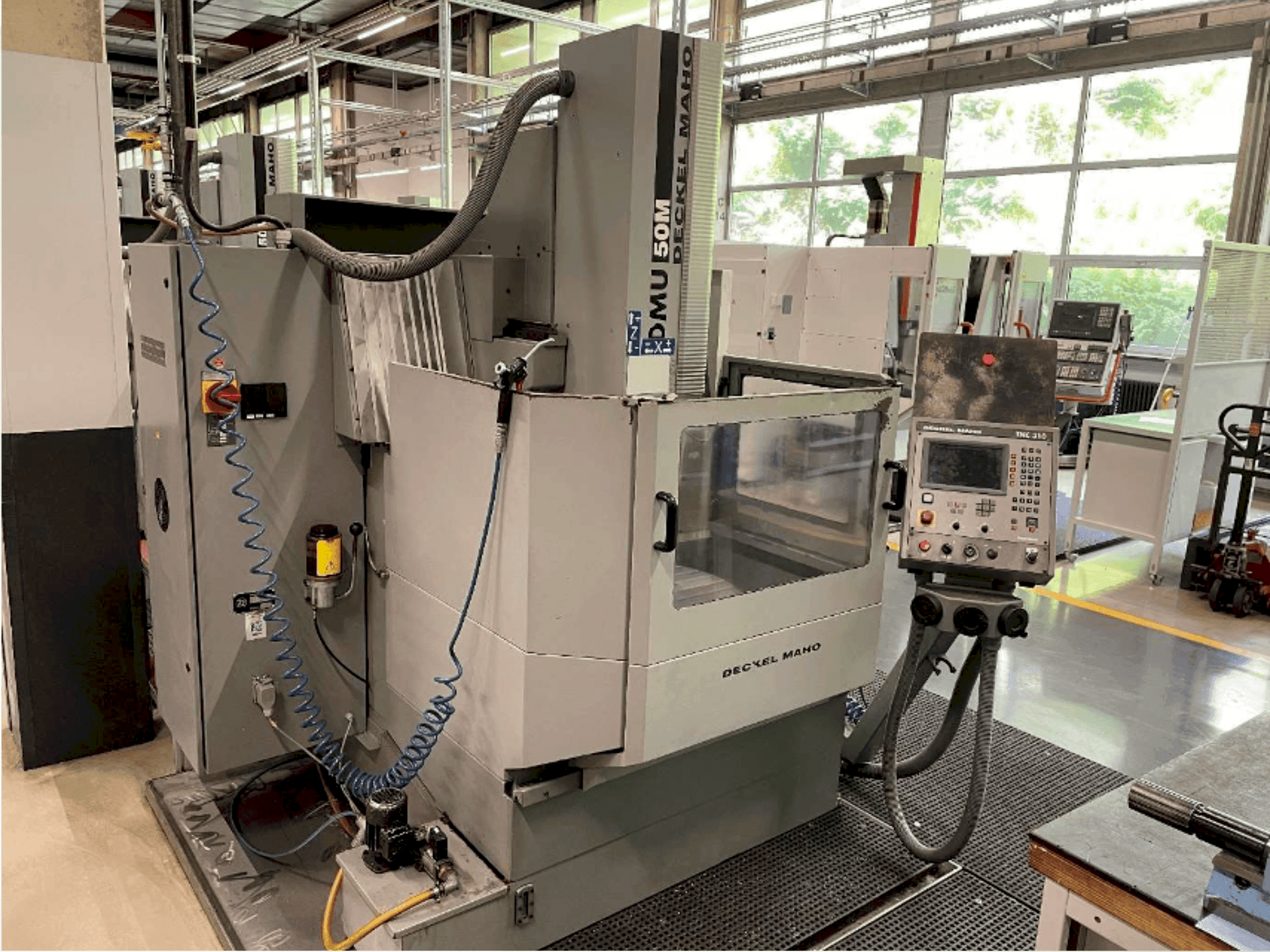 MACHINE_IMG_ALT_FRONT_VIEW