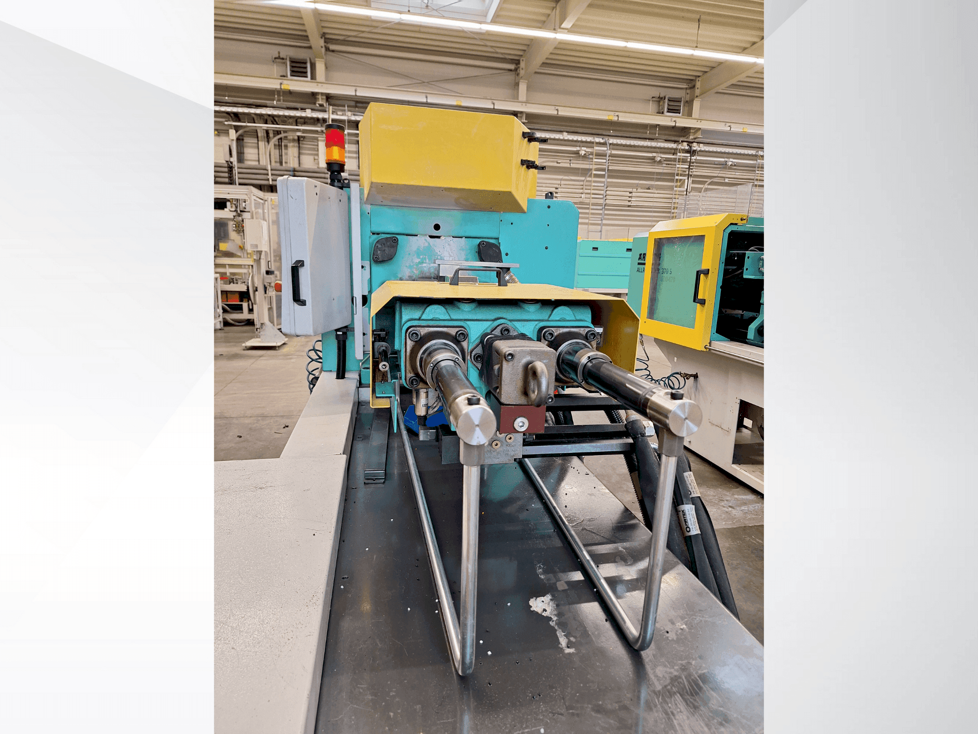 MACHINE_IMG_ALT_FRONT_VIEW