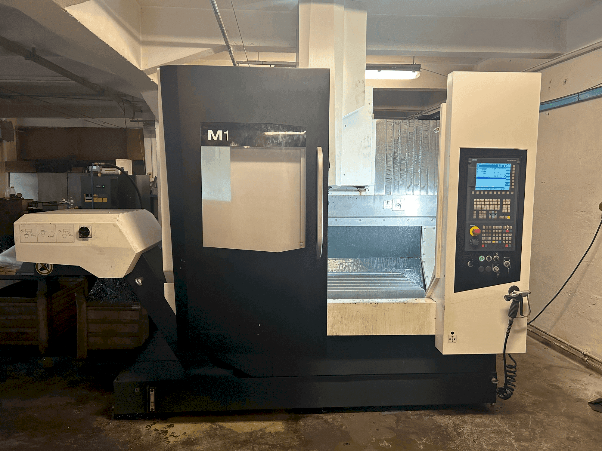 MACHINE_IMG_ALT_FRONT_VIEW