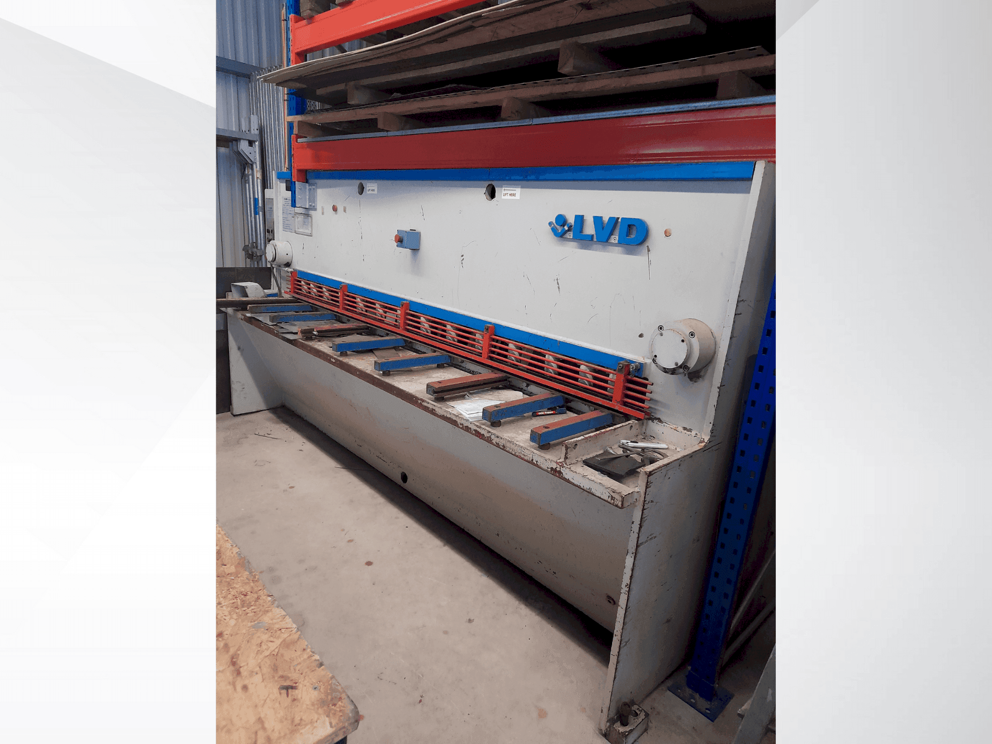 MACHINE_IMG_ALT_SIDE_VIEW