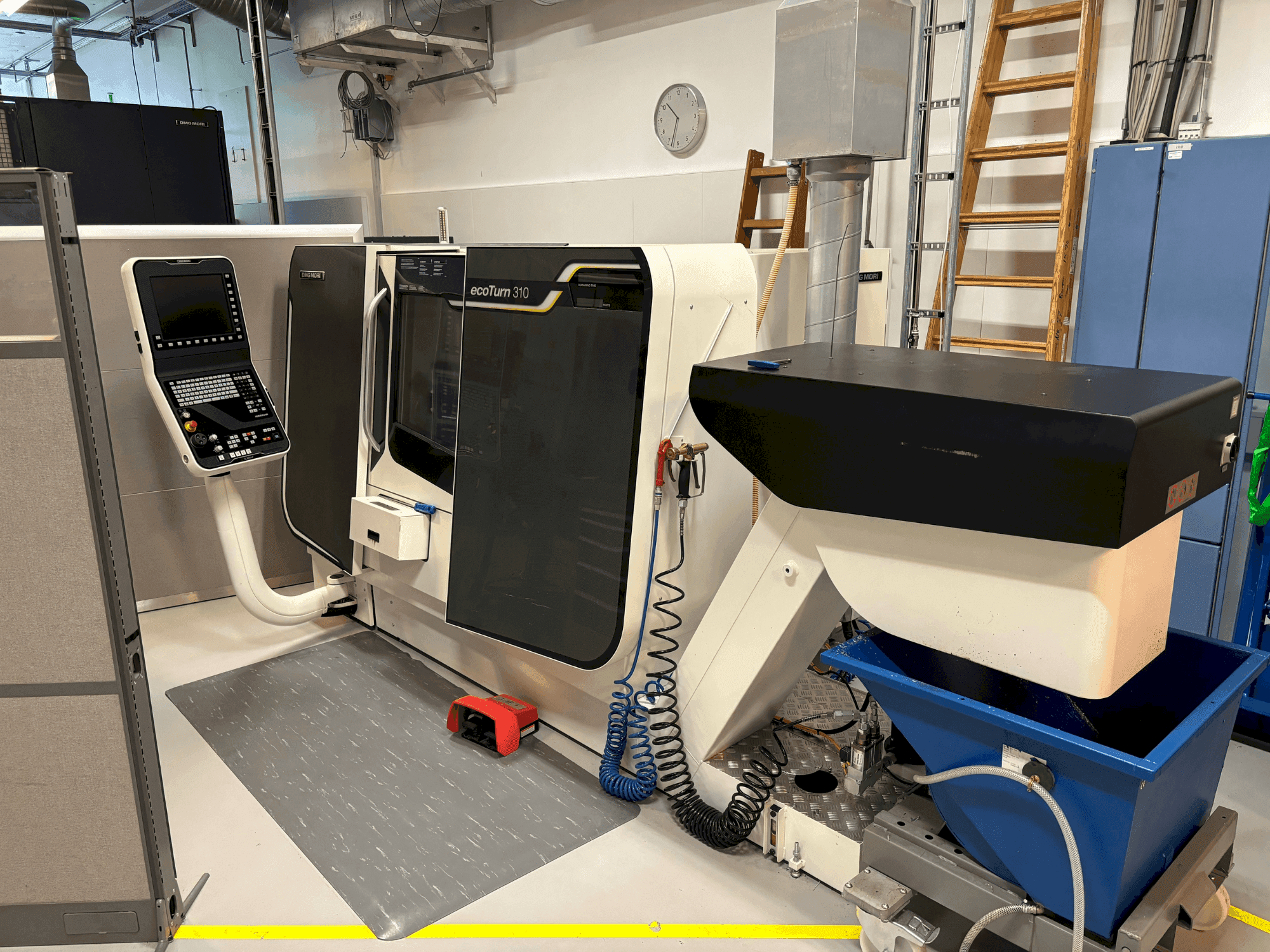 MACHINE_IMG_ALT_FRONT_VIEW