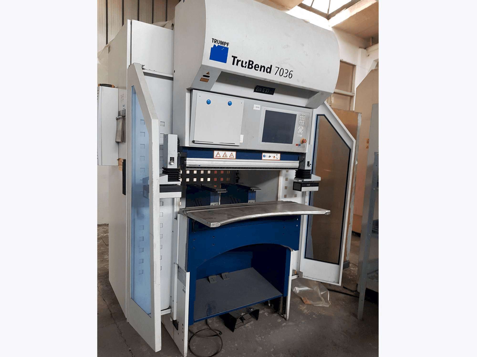 Front view of Trumpf TruBend 7036 machine