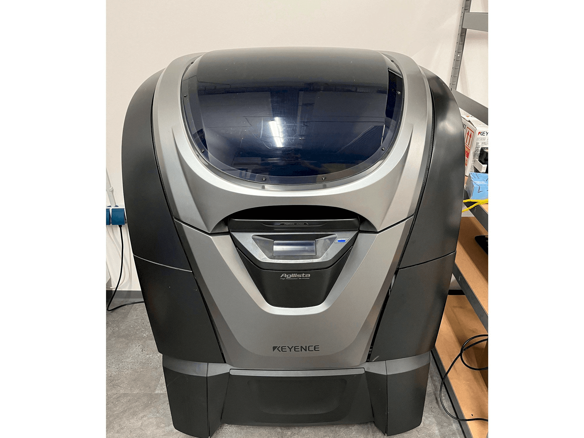 Front view of KEYENCE Agilista 3200-w machine