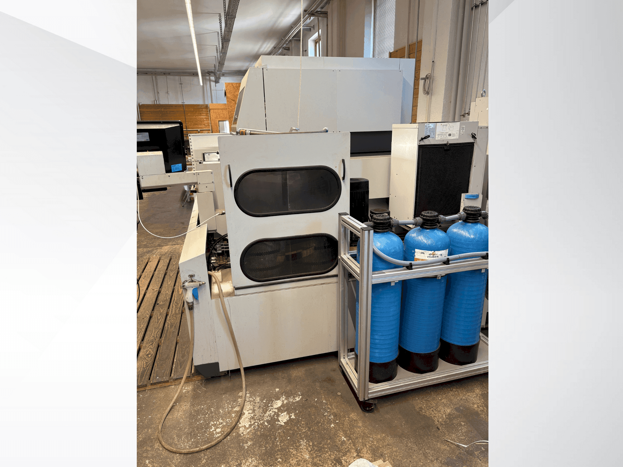 MACHINE_IMG_ALT_FRONT_VIEW