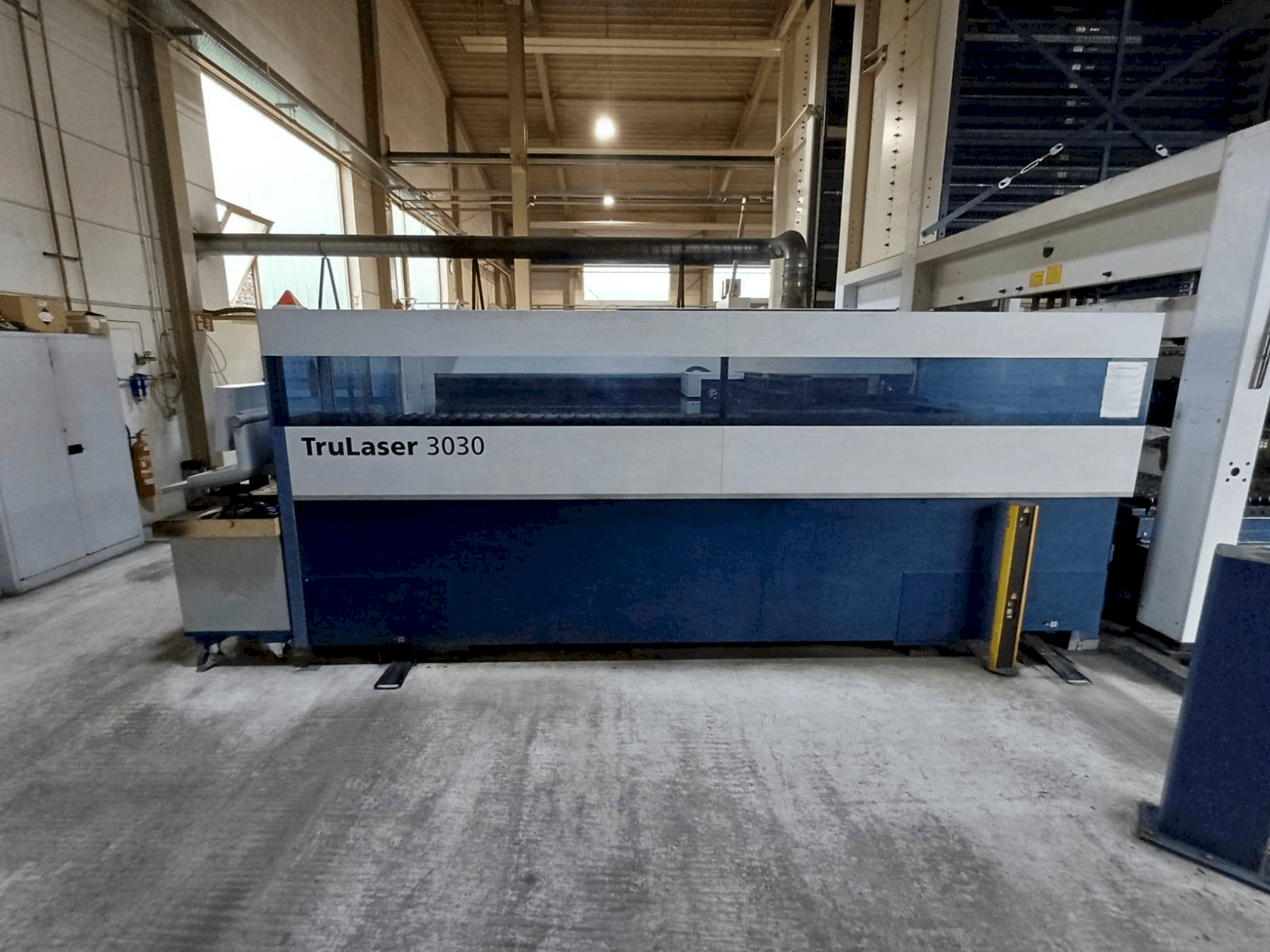 MACHINE_IMG_ALT_FRONT_VIEW