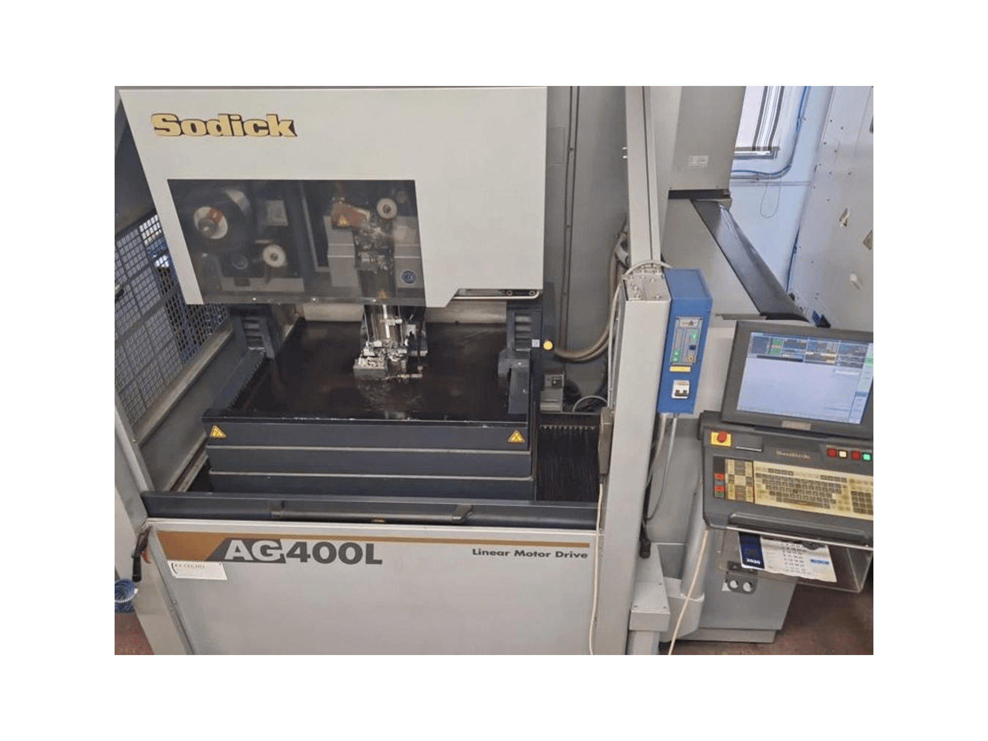 MACHINE_IMG_ALT_FRONT_VIEW