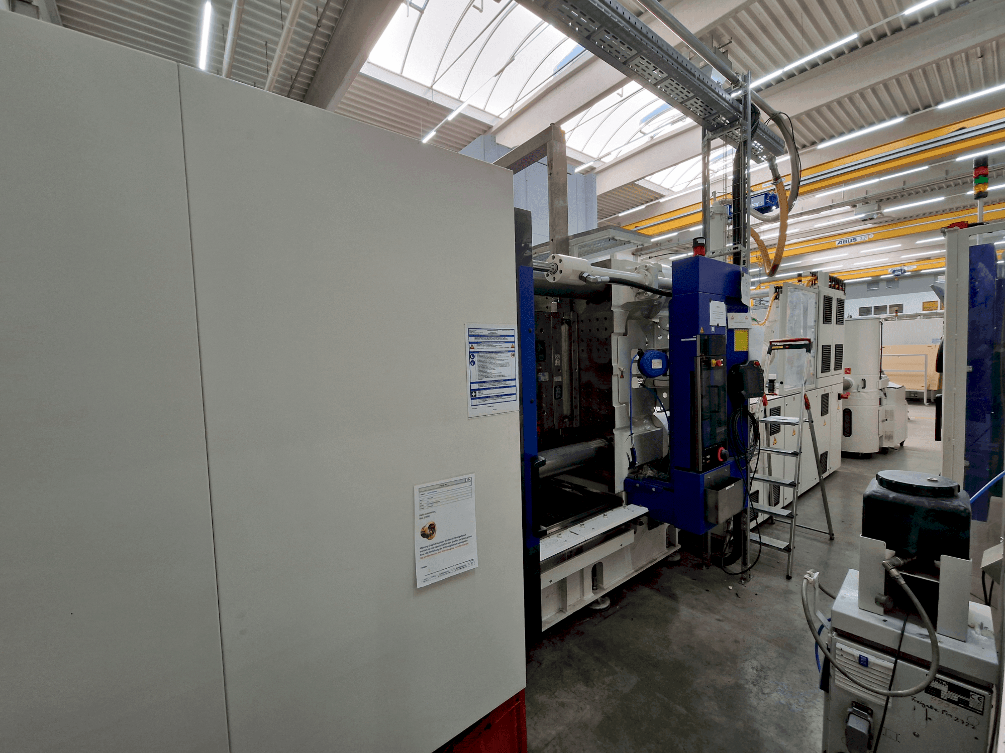 MACHINE_IMG_ALT_FRONT_VIEW