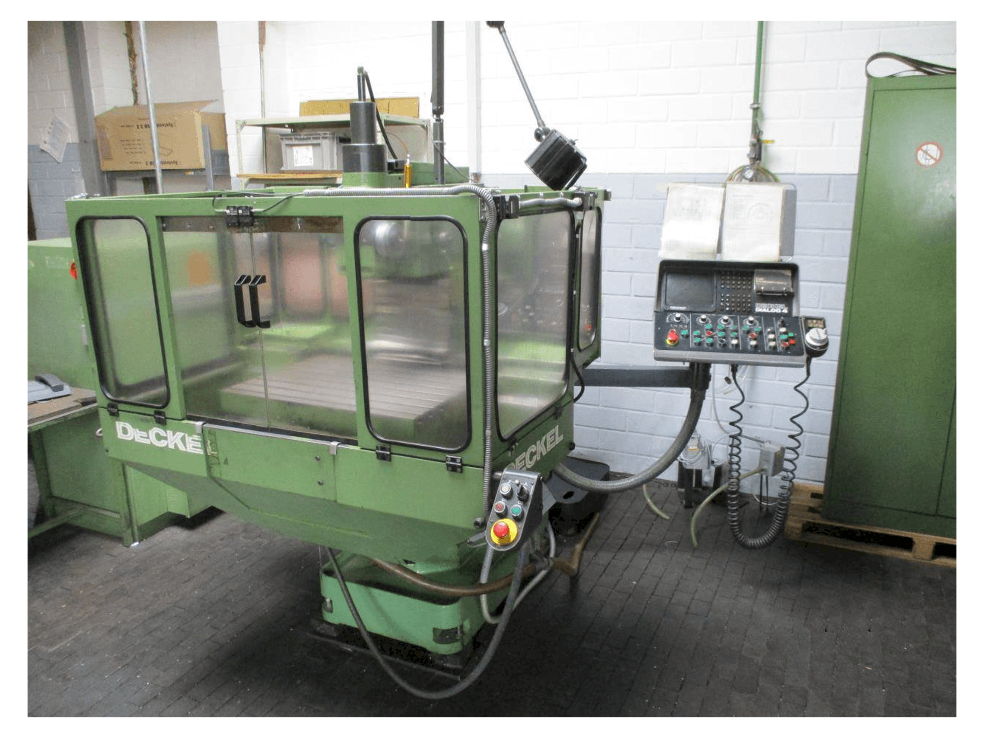 MACHINE_IMG_ALT_FRONT_VIEW