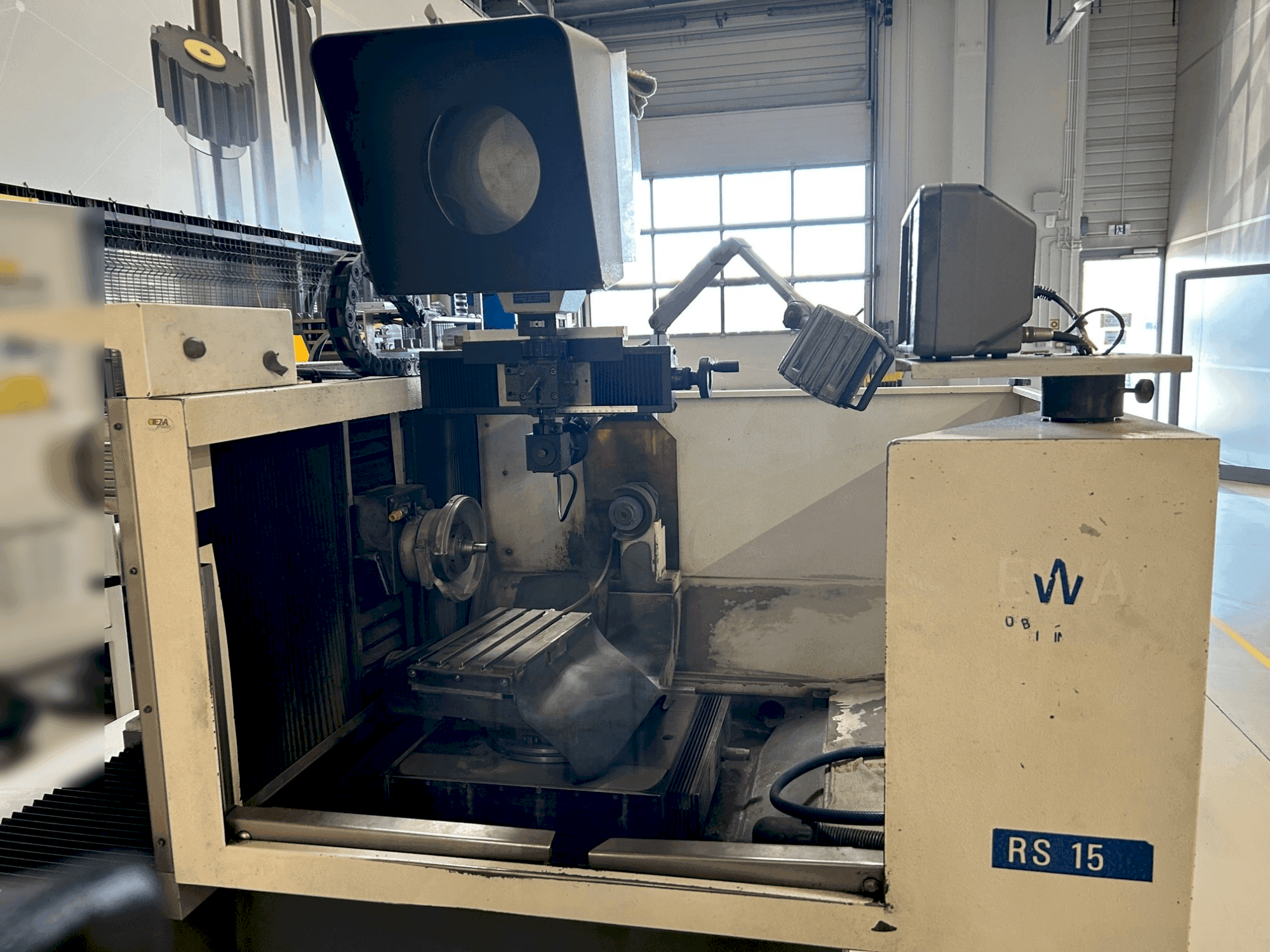 MACHINE_IMG_ALT_FRONT_VIEW