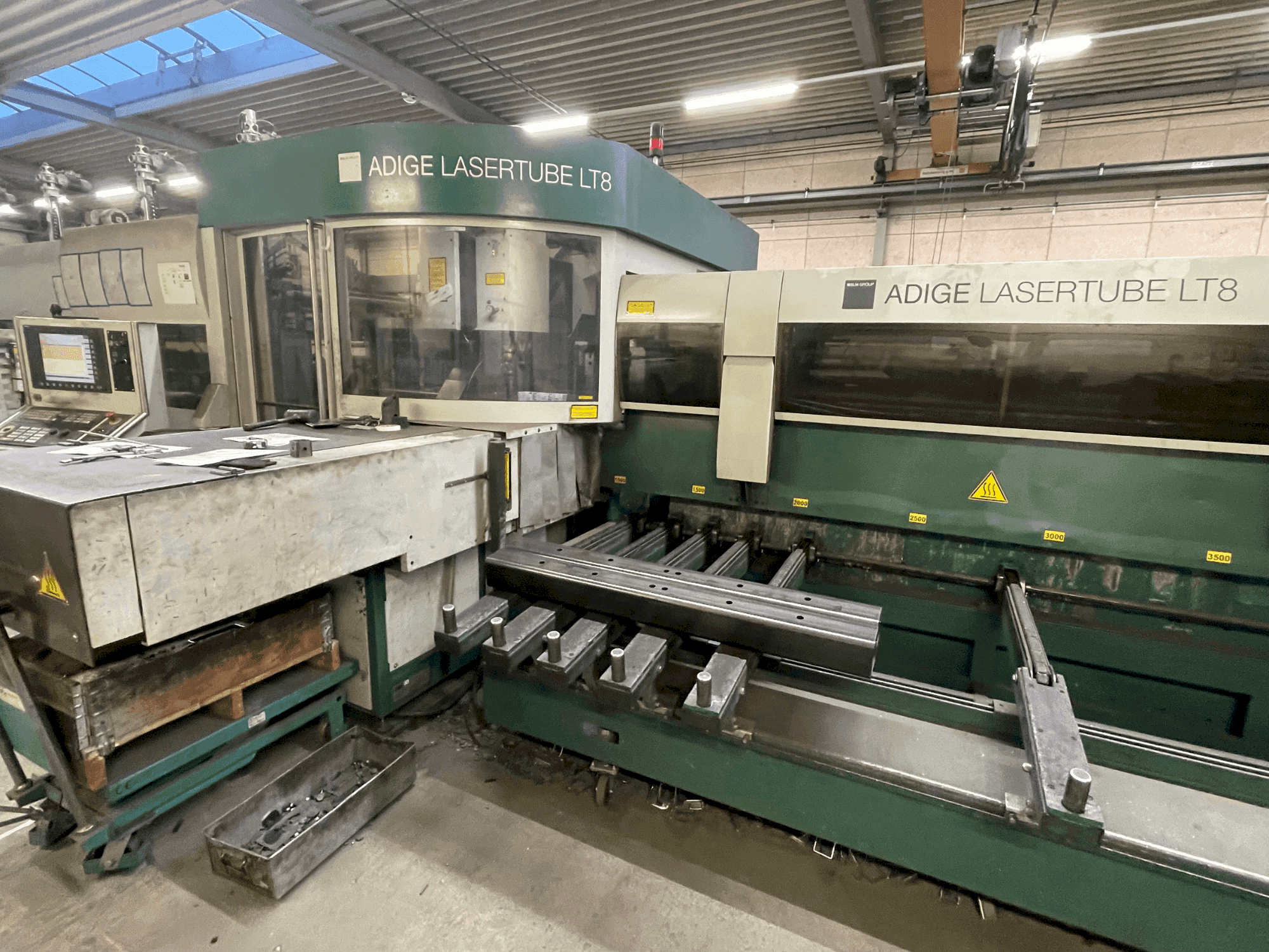 MACHINE_IMG_ALT_FRONT_VIEW