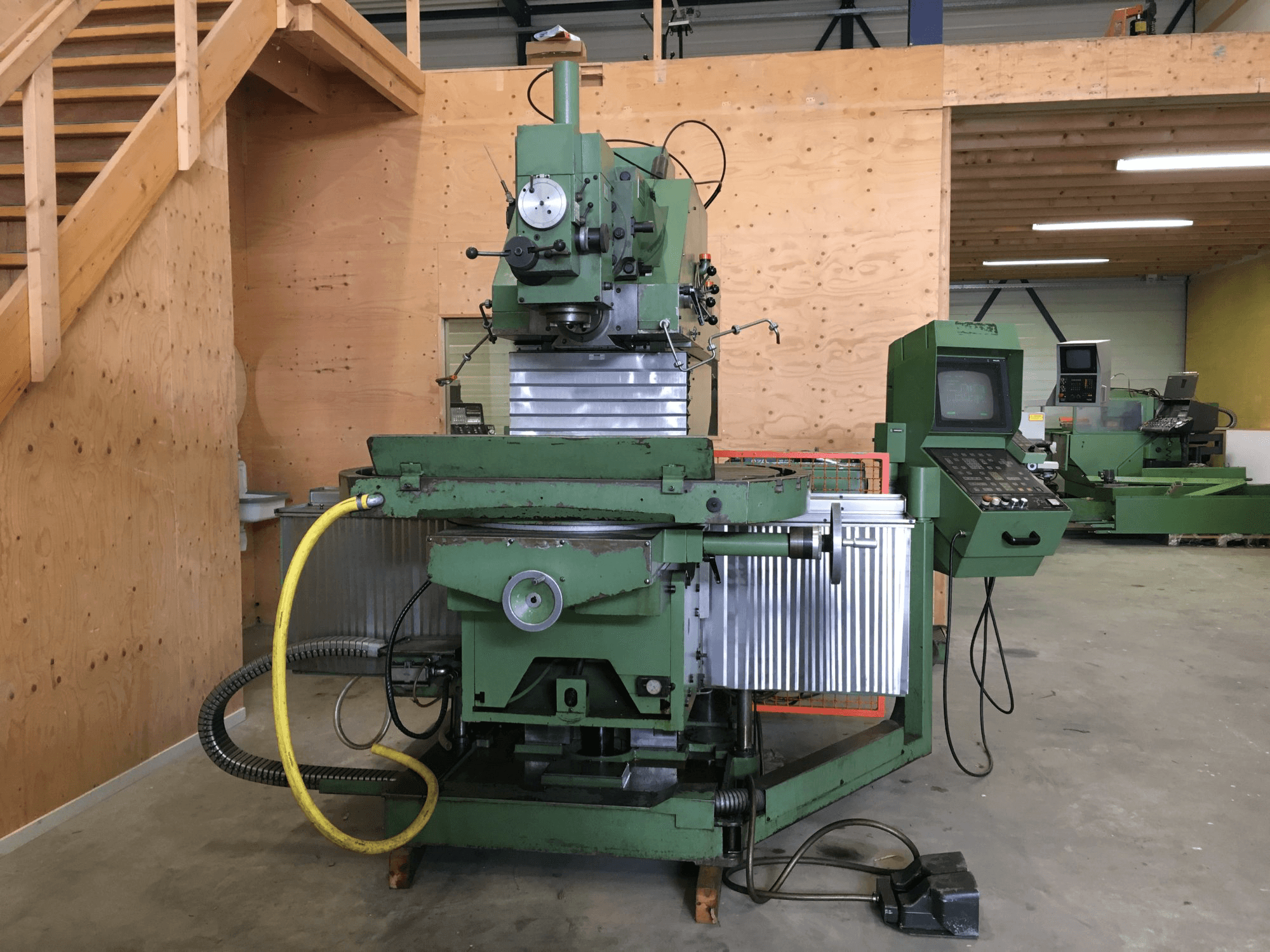 Front view of Maho MH 1000 C Machine