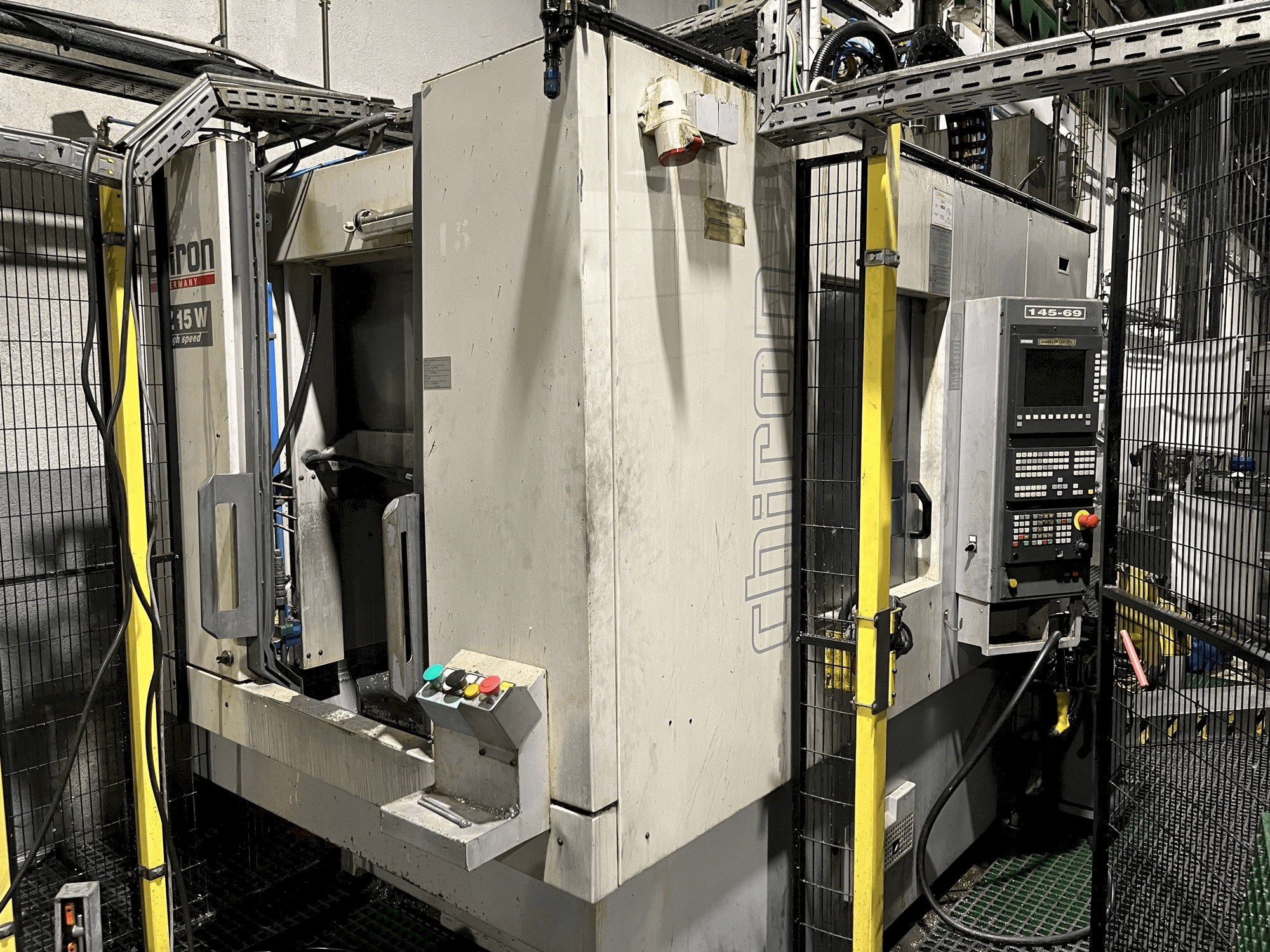 MACHINE_IMG_ALT_FRONT_VIEW