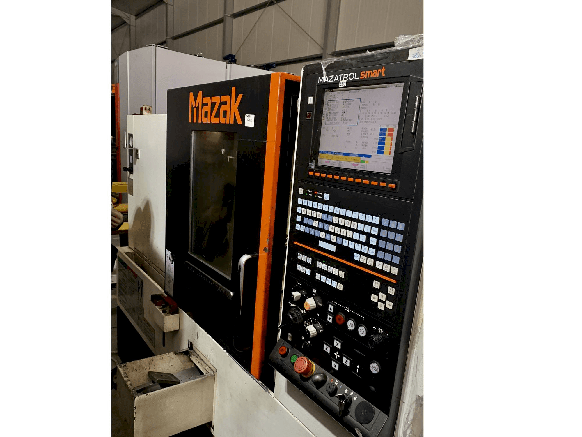 Front view of Mazak QUICK TURN SMART 250 M L machine