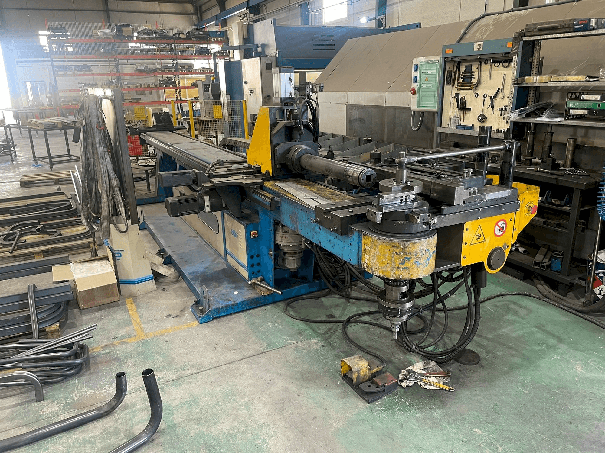 MACHINE_IMG_ALT_FRONT_VIEW