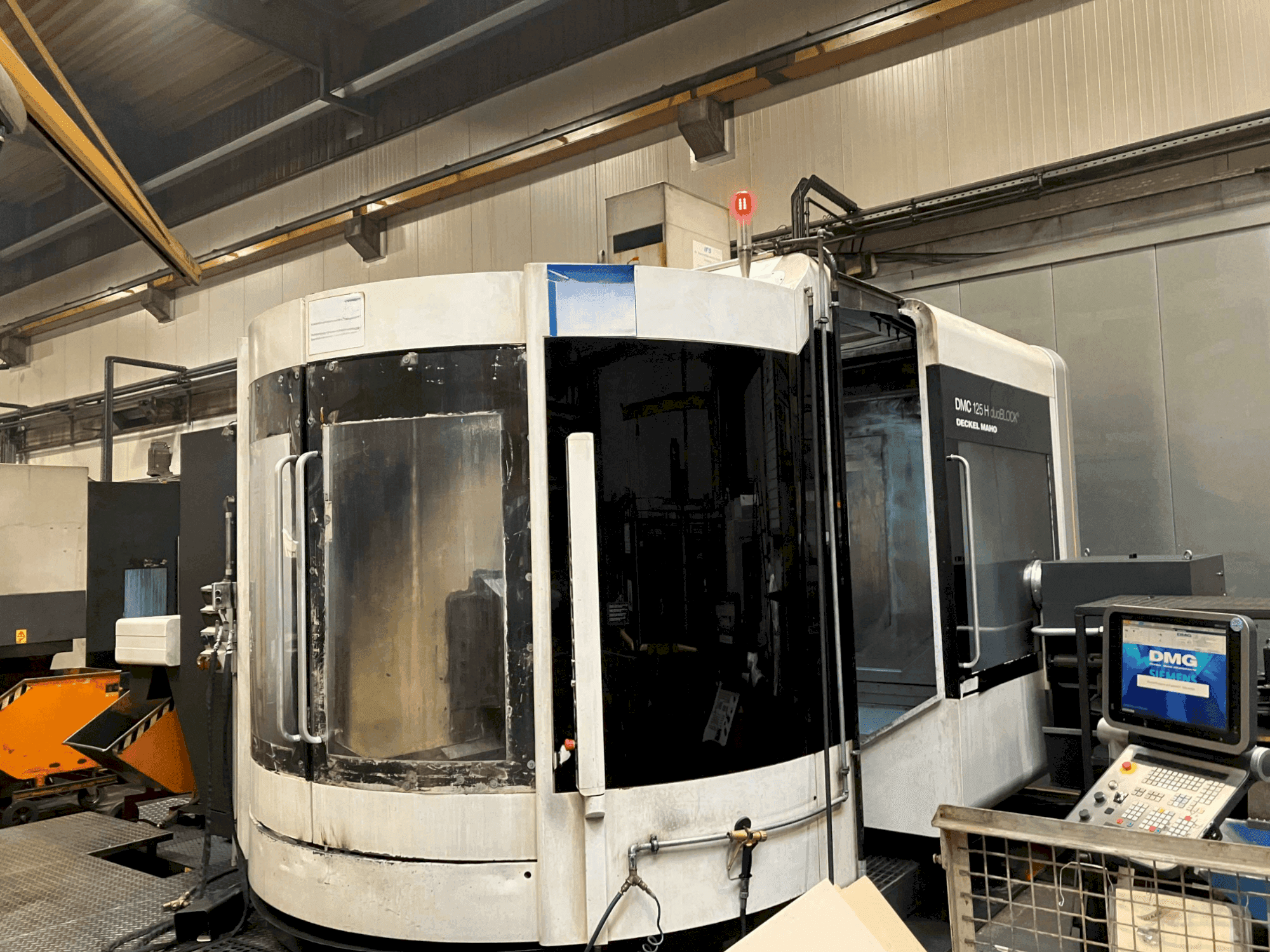MACHINE_IMG_ALT_FRONT_VIEW