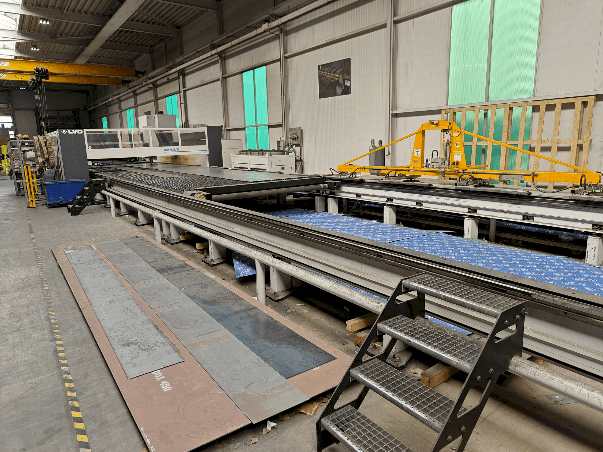 MACHINE_IMG_ALT_FRONT_VIEW