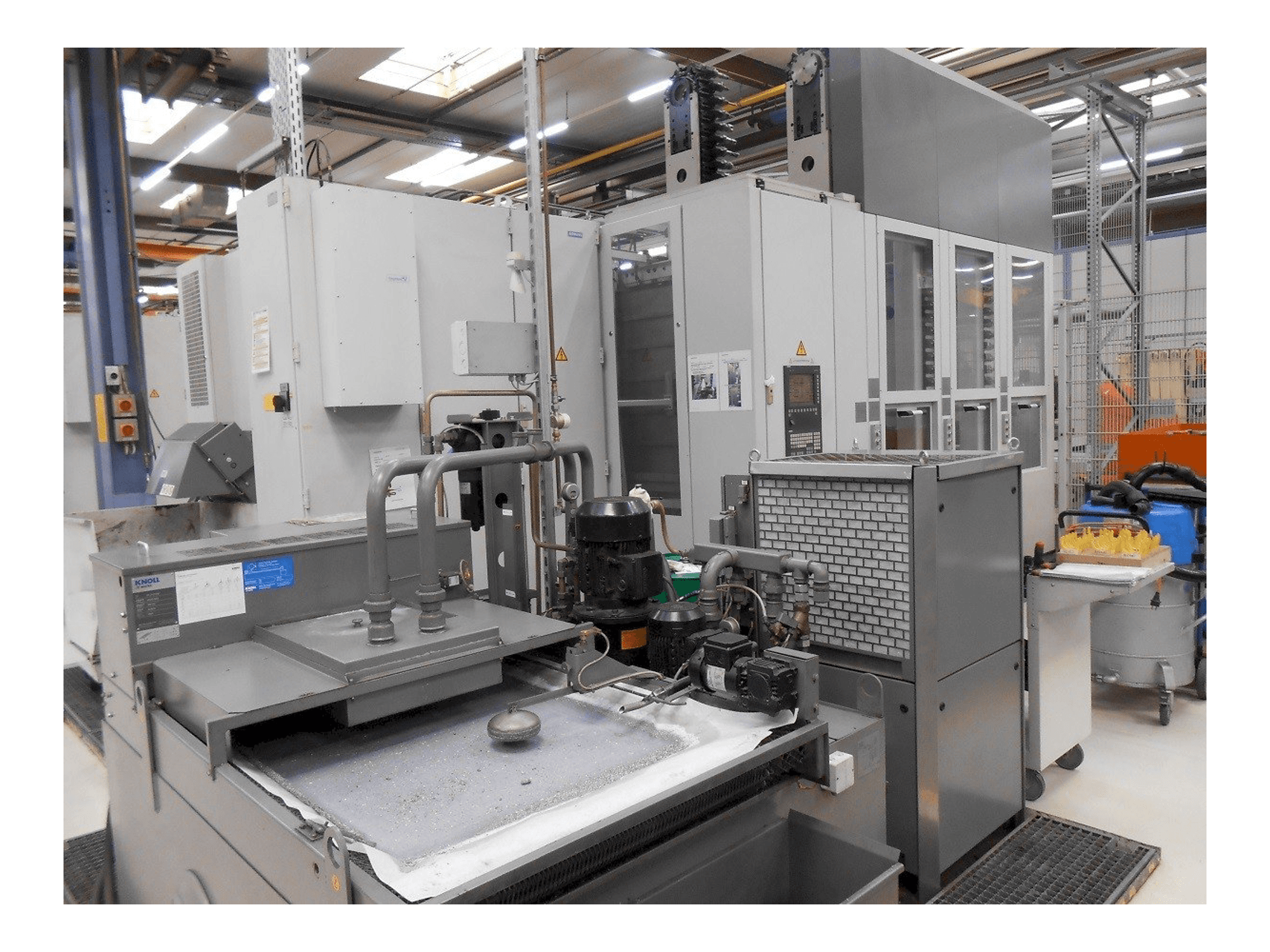 MACHINE_IMG_ALT_FRONT_VIEW