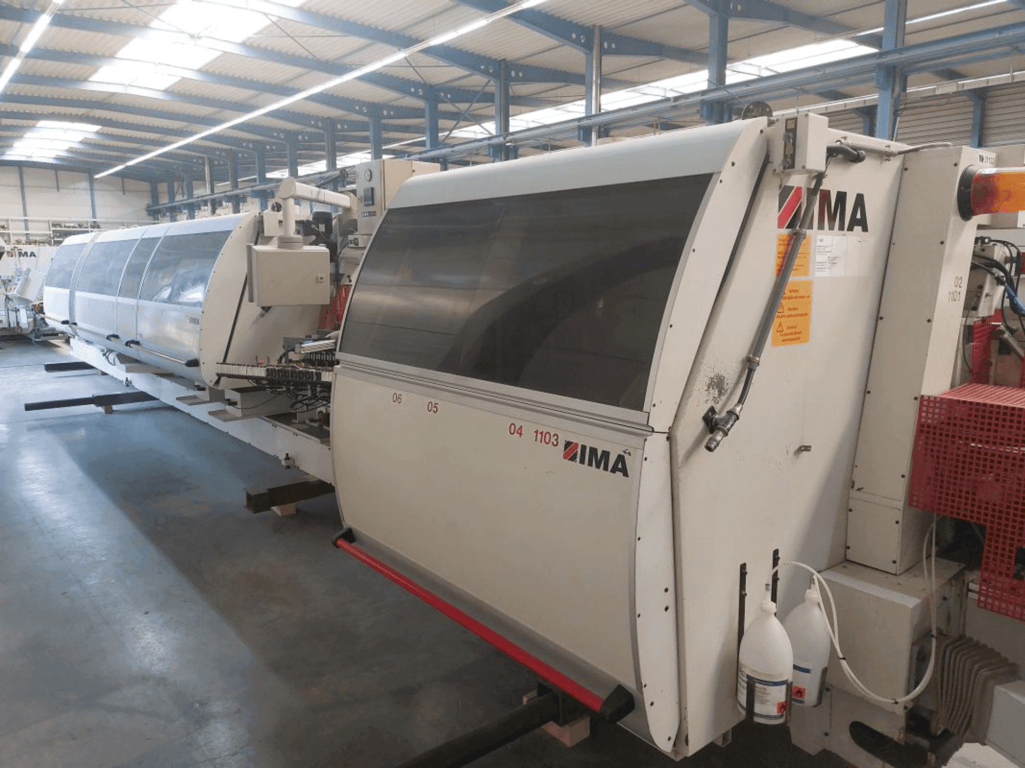 MACHINE_IMG_ALT_FRONT_VIEW