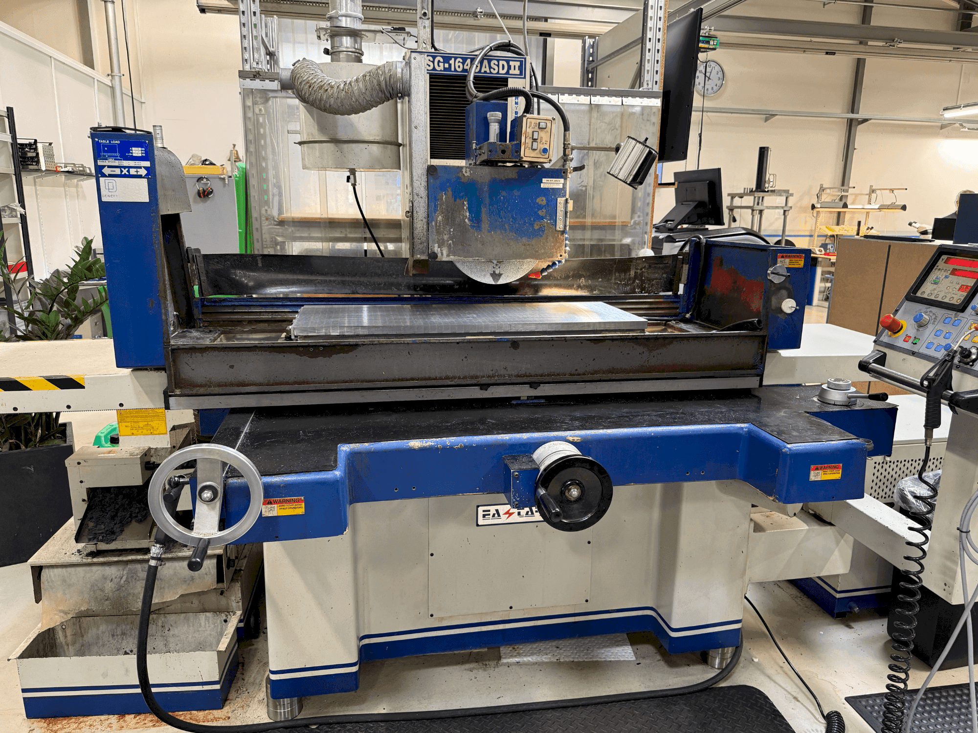 MACHINE_IMG_ALT_FRONT_VIEW