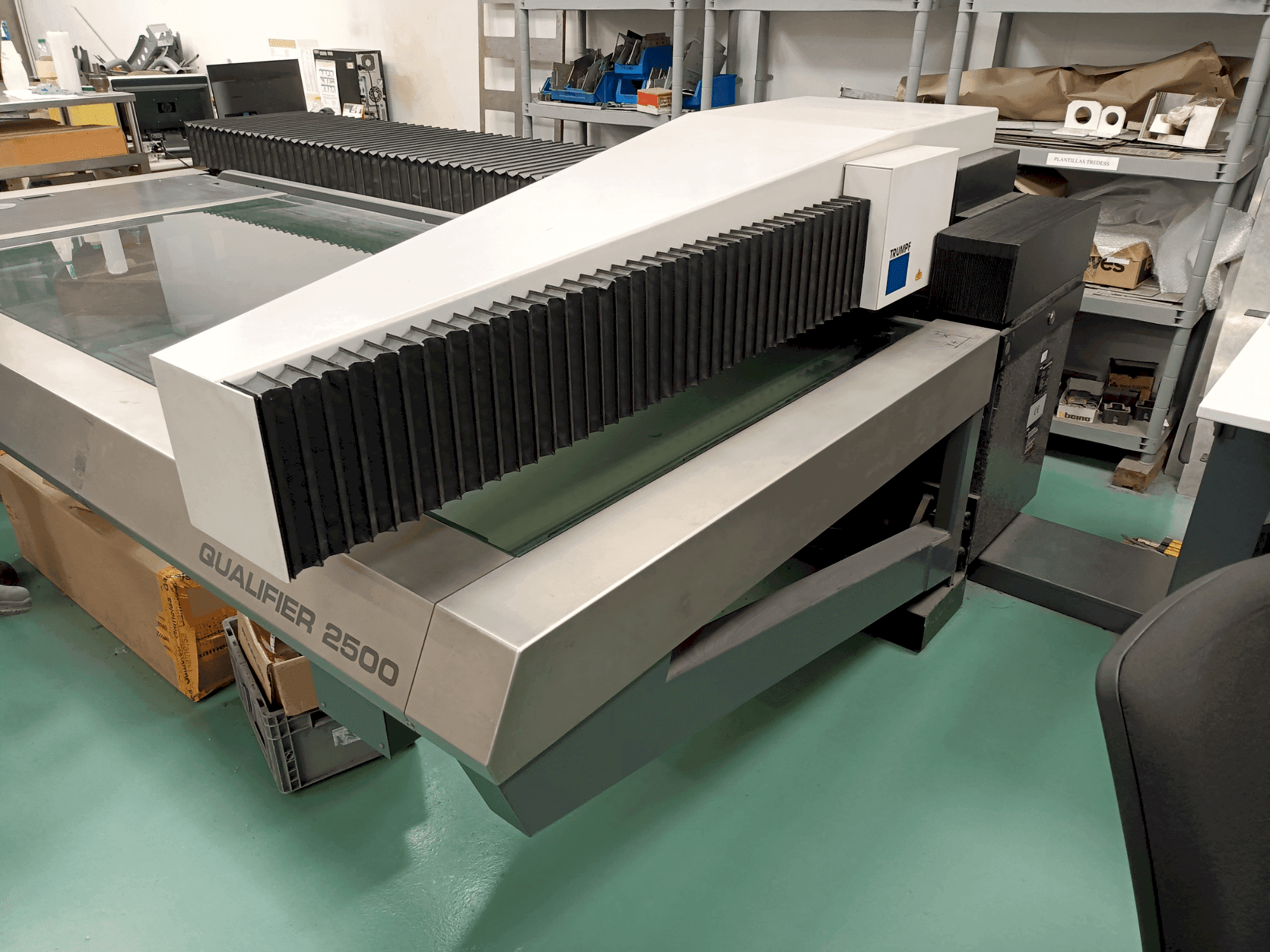 MACHINE_IMG_ALT_FRONT_VIEW