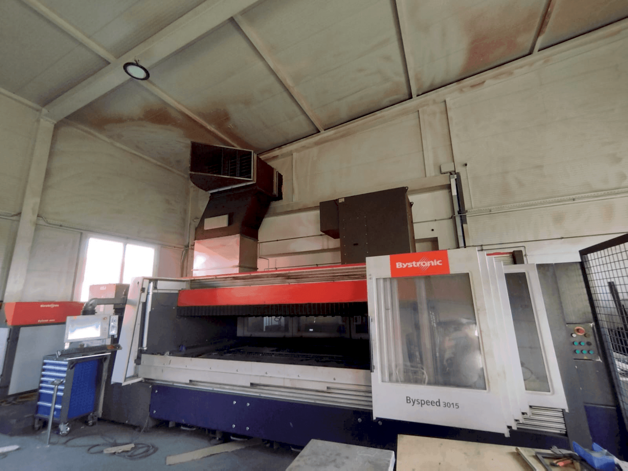 MACHINE_IMG_ALT_FRONT_VIEW