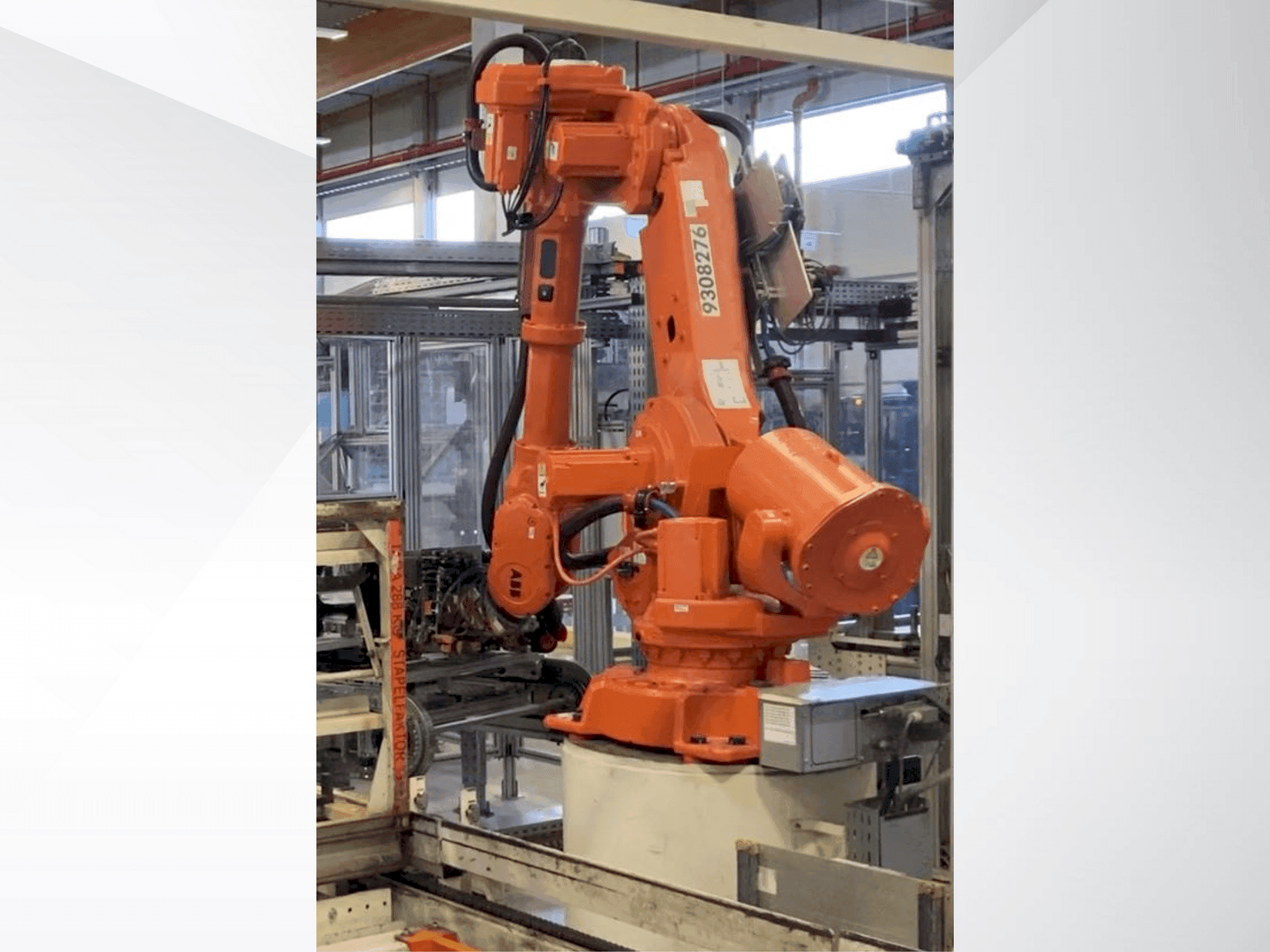 MACHINE_IMG_ALT_FRONT_VIEW