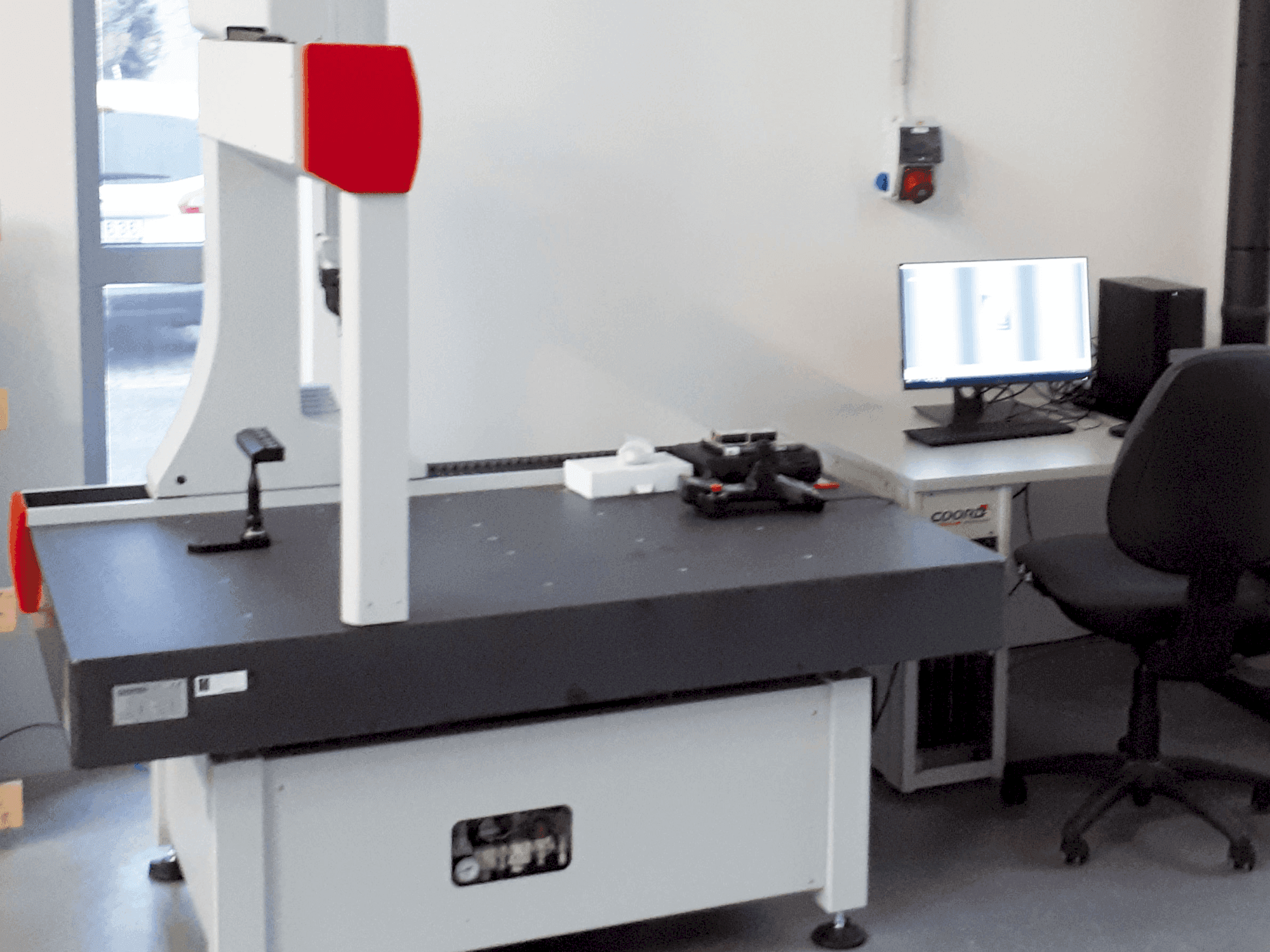 MACHINE_IMG_ALT_FRONT_VIEW