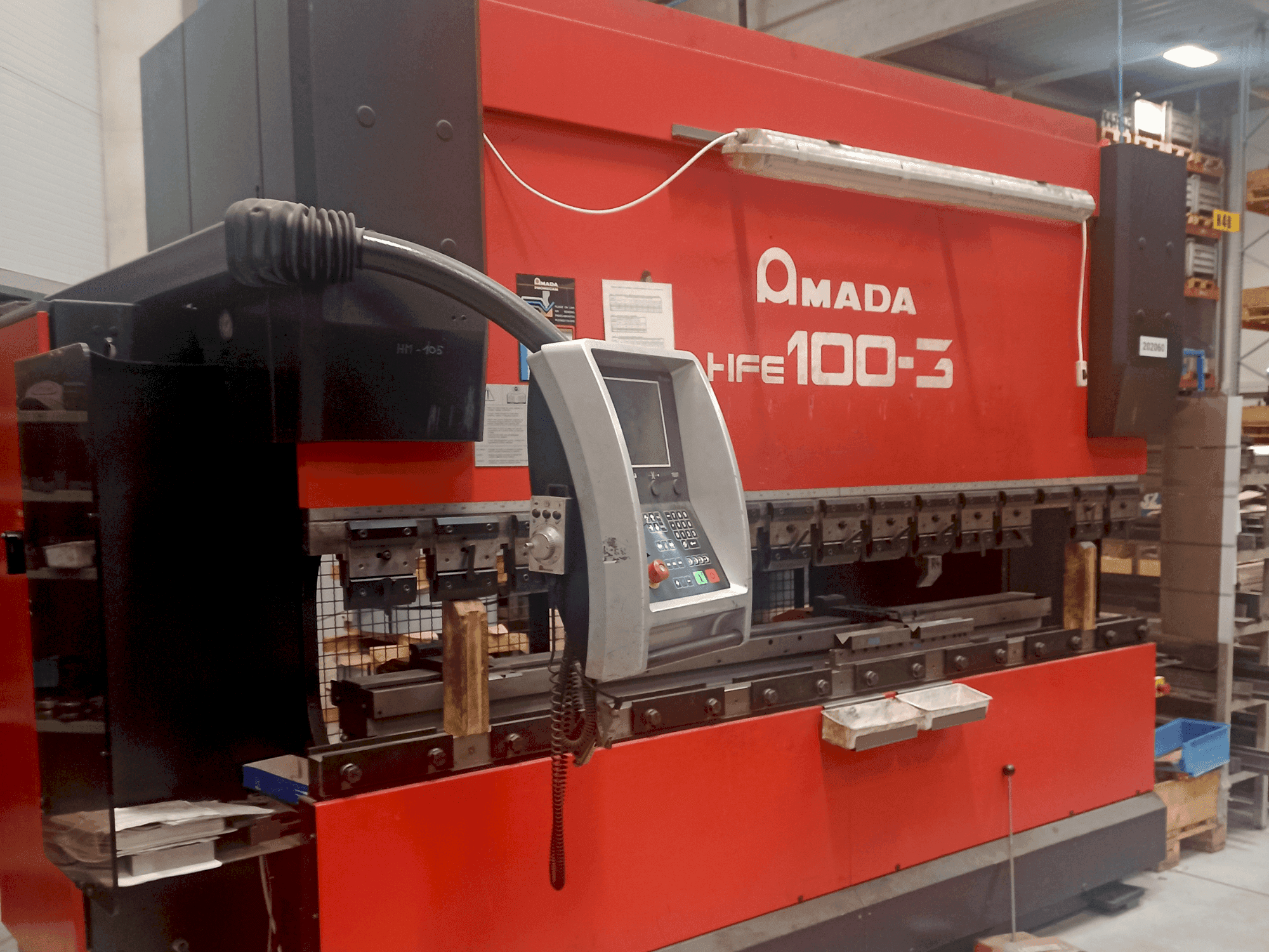 MACHINE_IMG_ALT_FRONT_VIEW