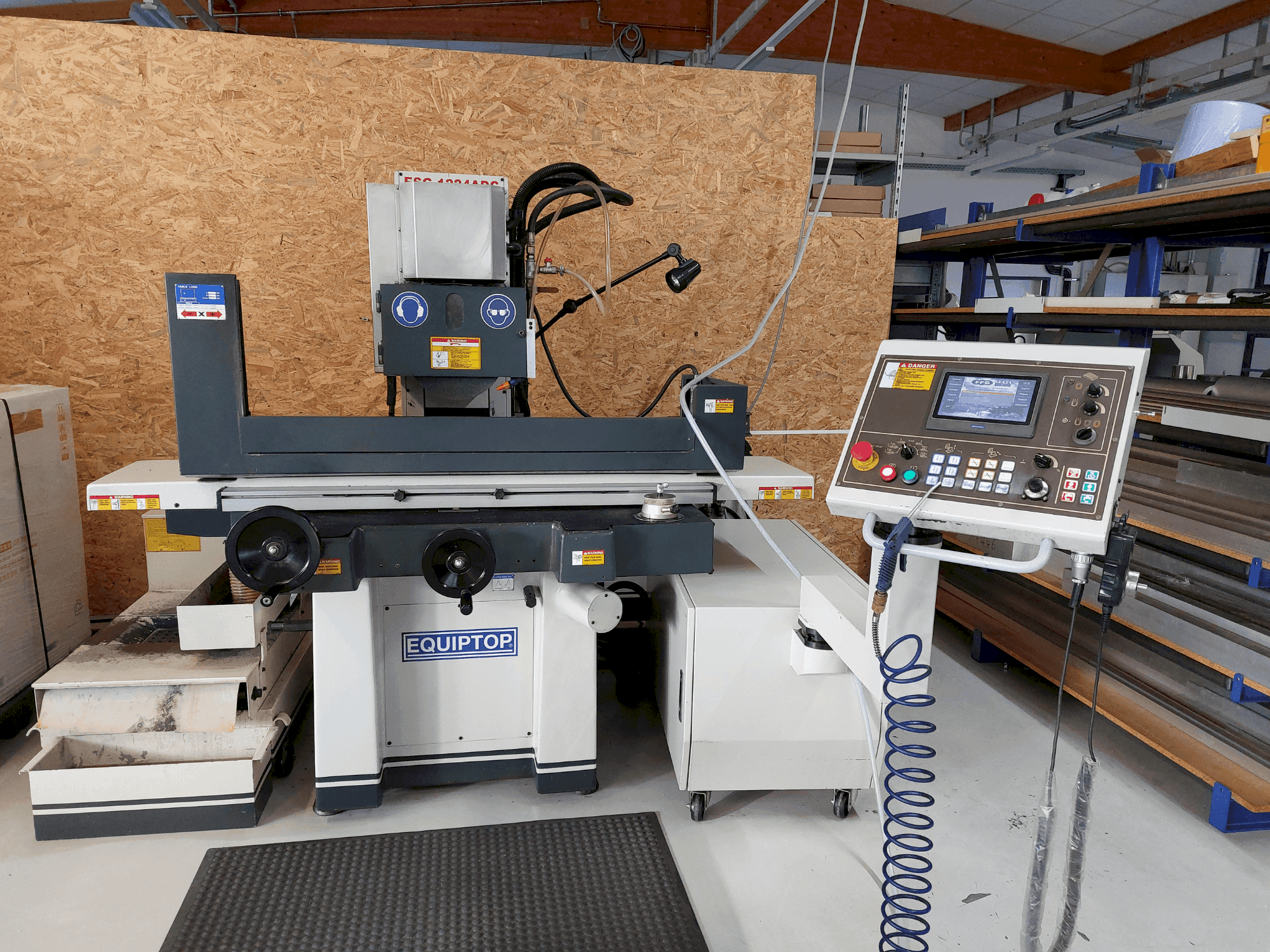 MACHINE_IMG_ALT_FRONT_VIEW