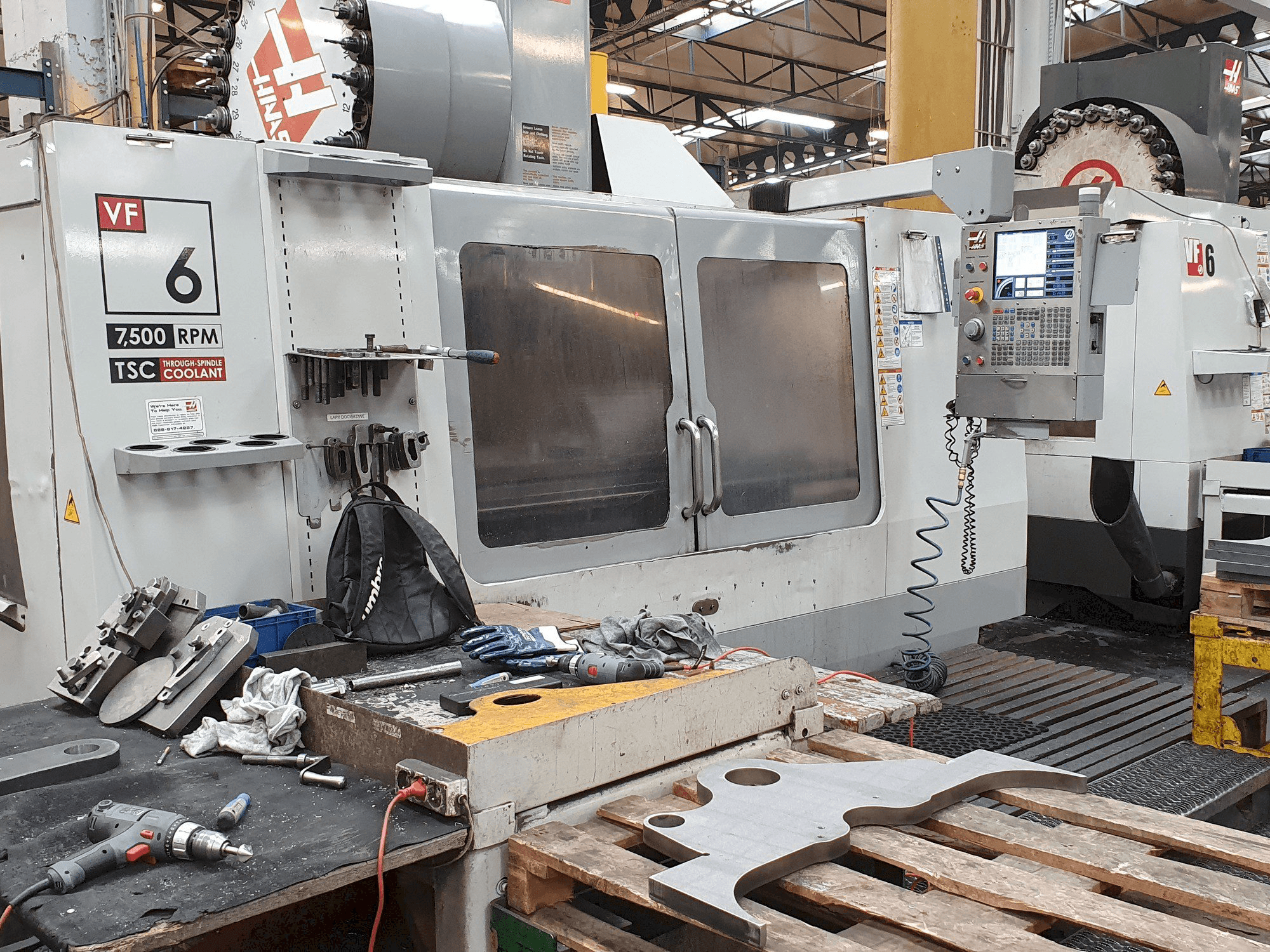 Front view of HAAS VF-6 / 50HE machine