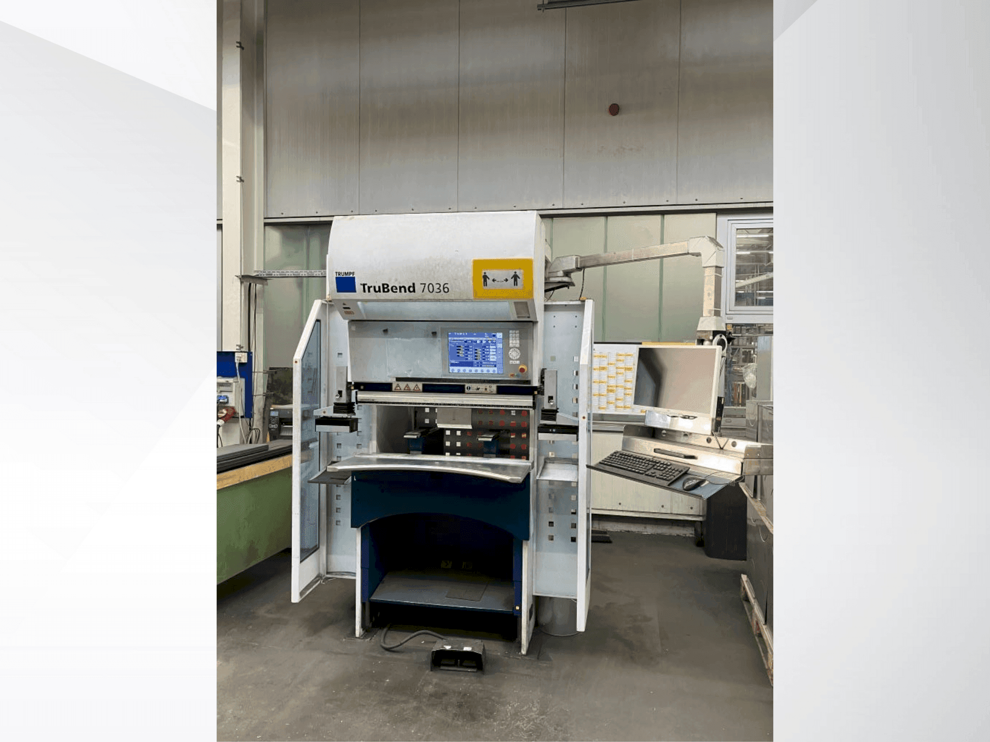 MACHINE_IMG_ALT_FRONT_VIEW