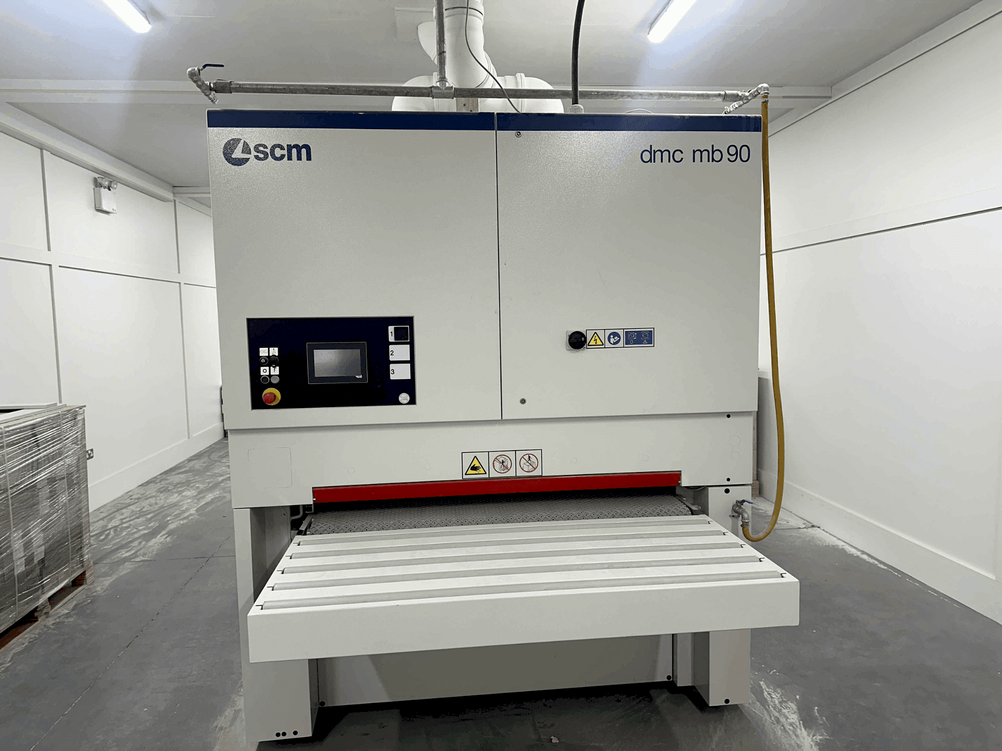 MACHINE_IMG_ALT_FRONT_VIEW