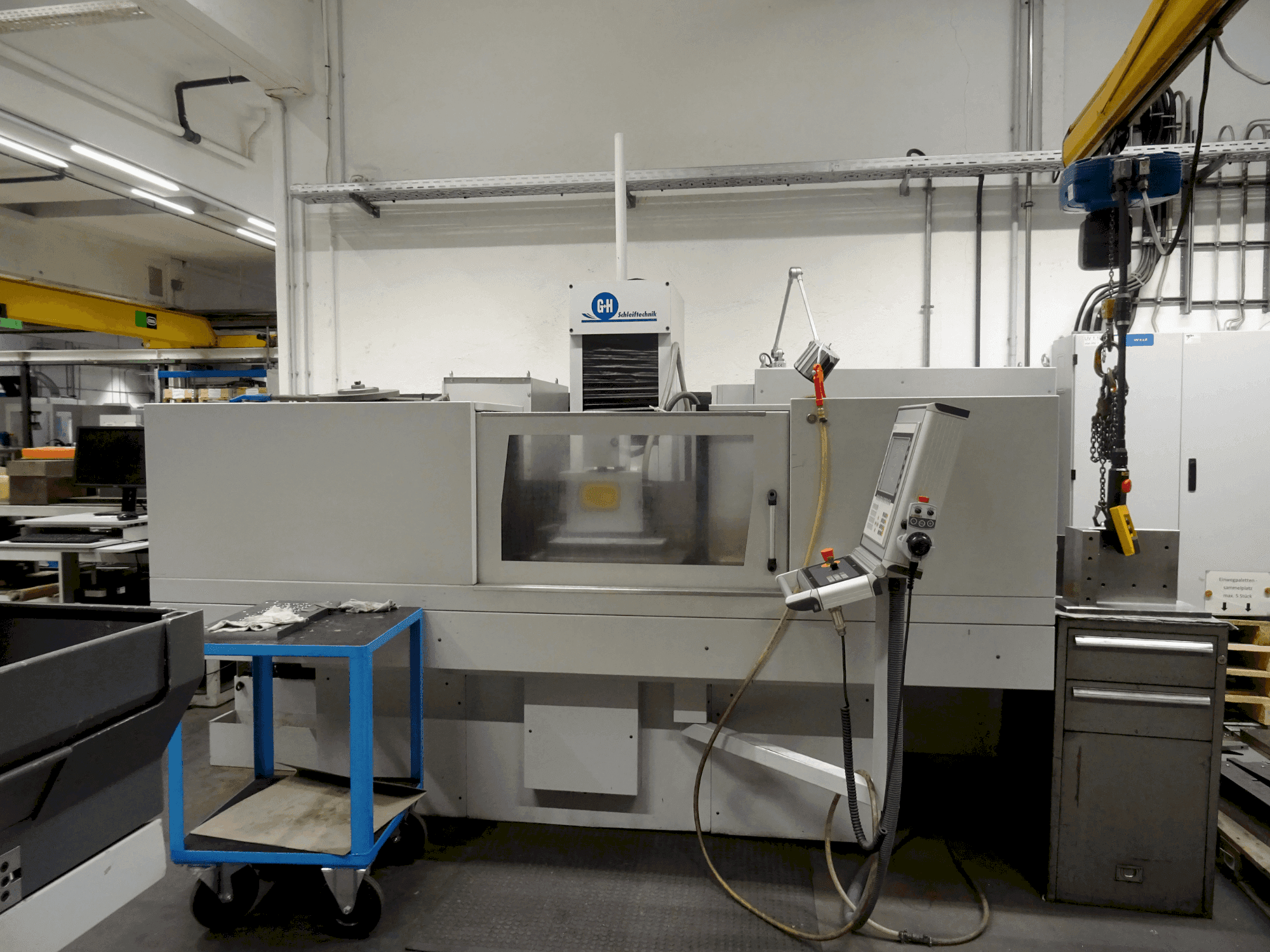 MACHINE_IMG_ALT_FRONT_VIEW