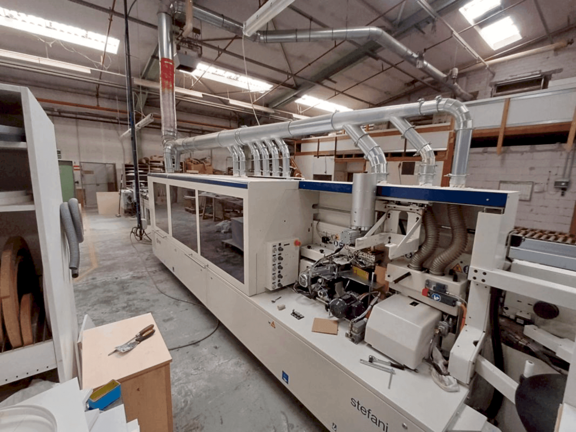 MACHINE_IMG_ALT_FRONT_VIEW