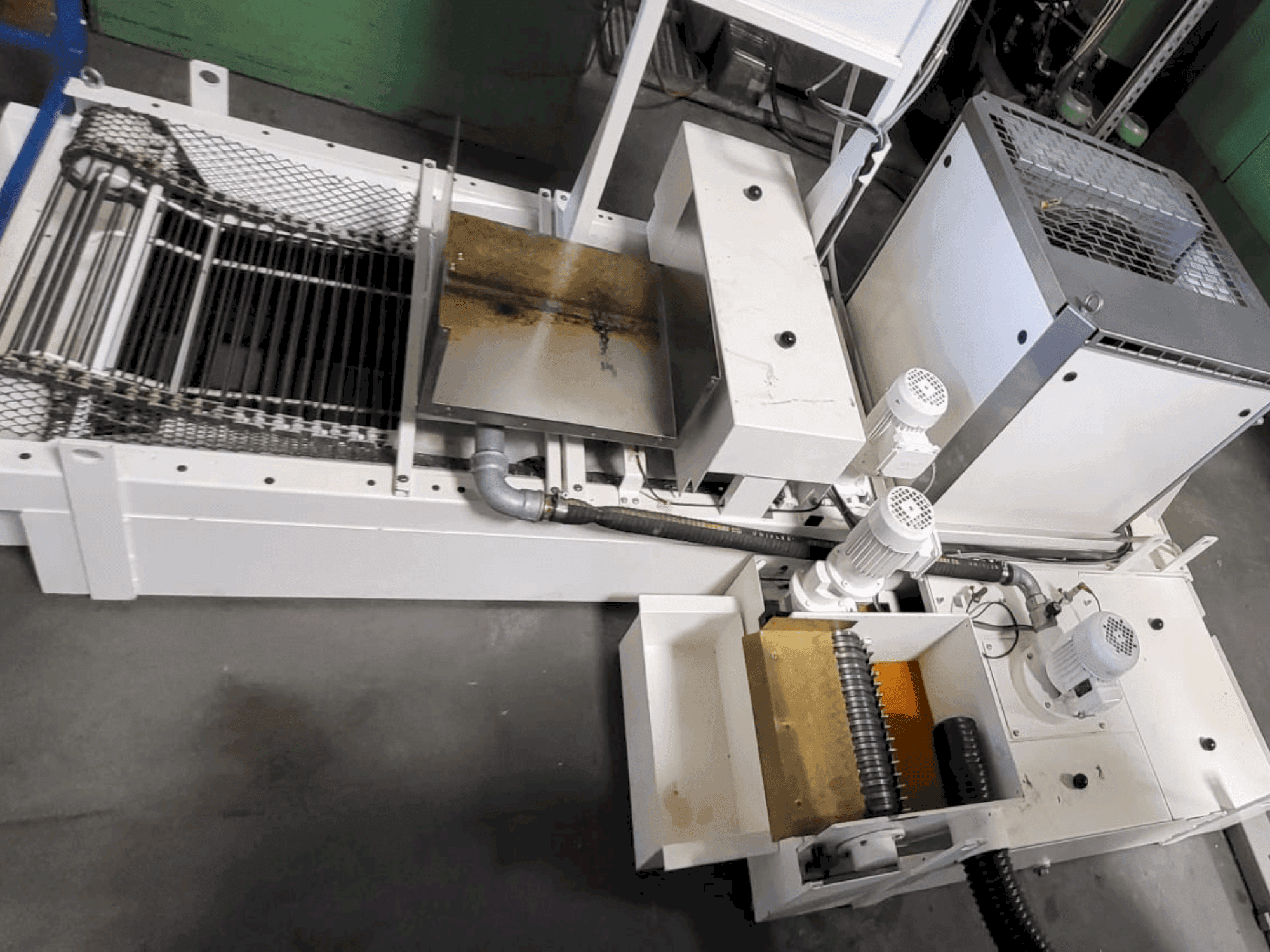 MACHINE_IMG_ALT_FRONT_VIEW