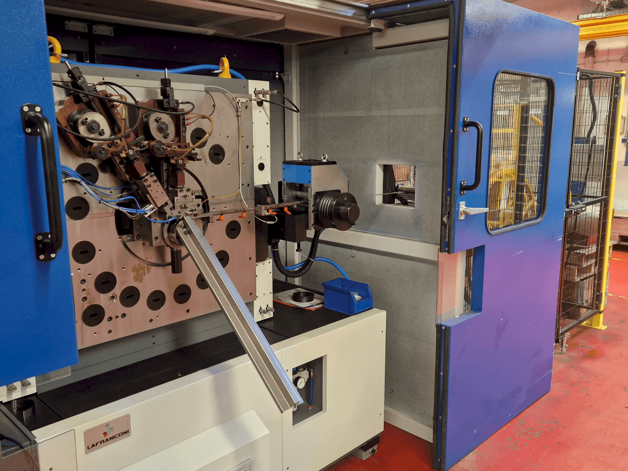 MACHINE_IMG_ALT_FRONT_VIEW